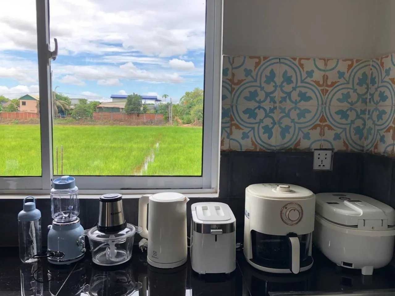 Kitchen or kitchenette in Isann Lodge