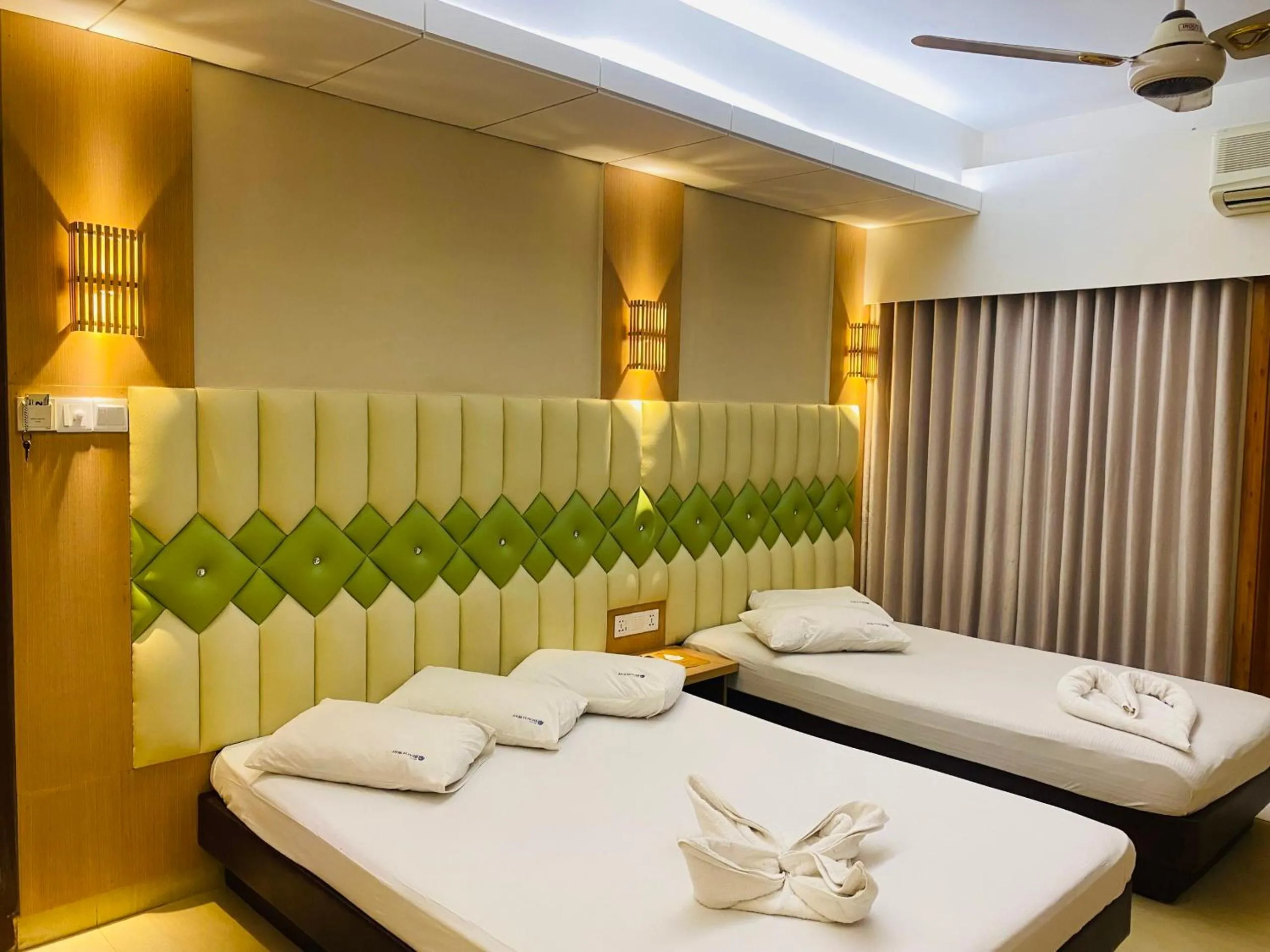Deluxe Twin Room in Hotel Beach Way