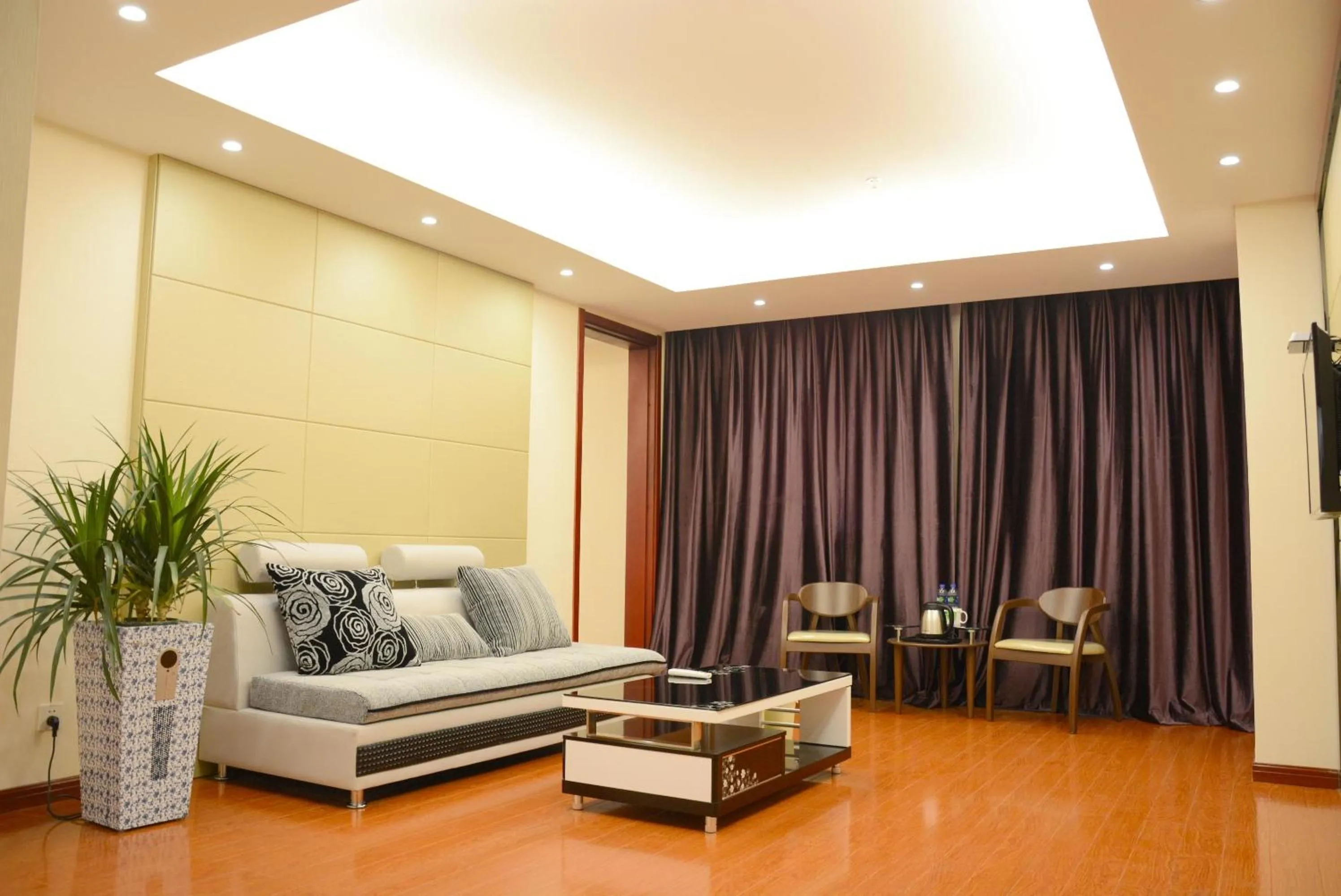 Living room in GreenTree Inn JiangSu WuXi YiXing East LongTan Road DongJiu Business Hotel