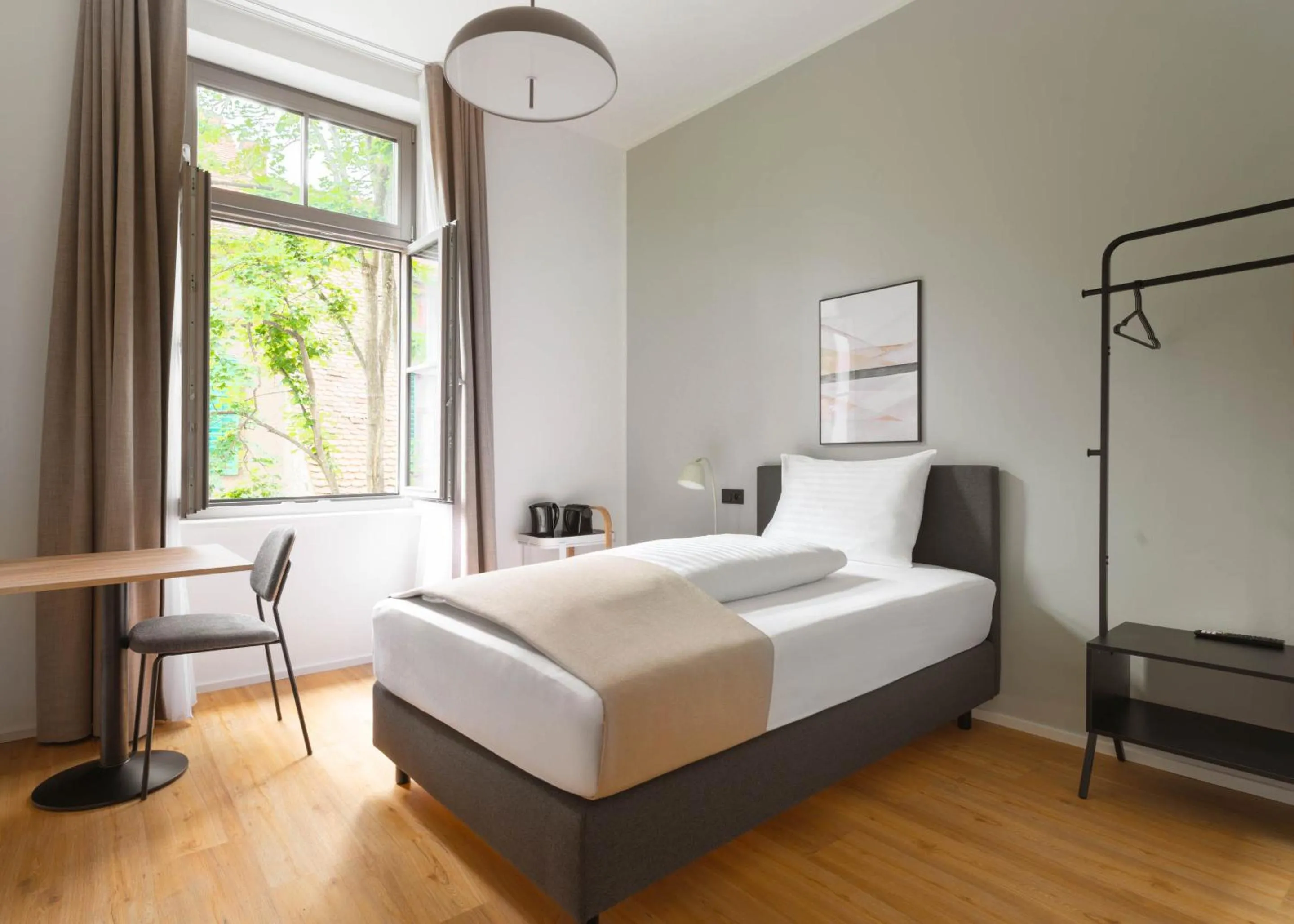 Bed in Limehome Graz Trauttmansdorffgasse