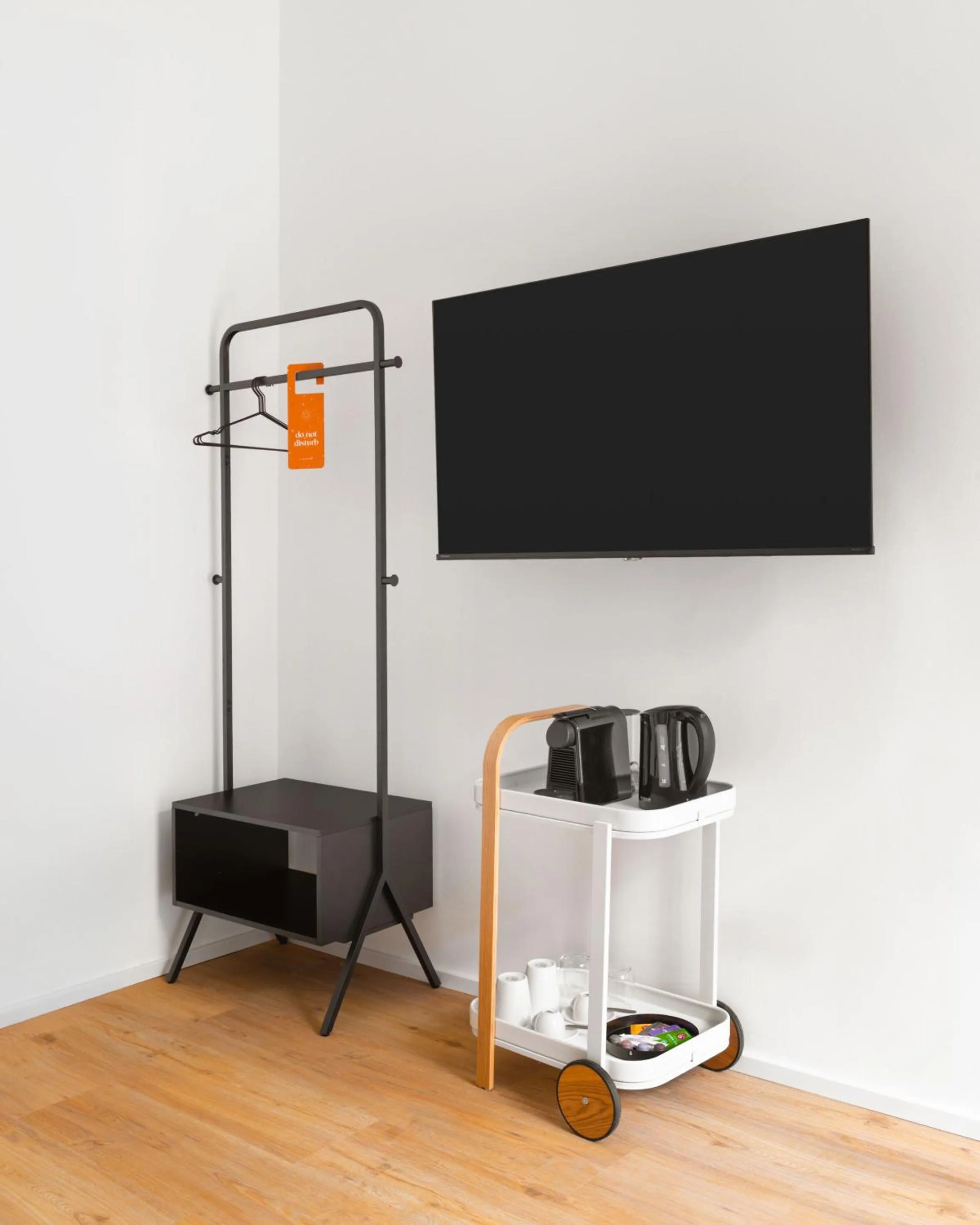 TV and multimedia in Limehome Graz Trauttmansdorffgasse