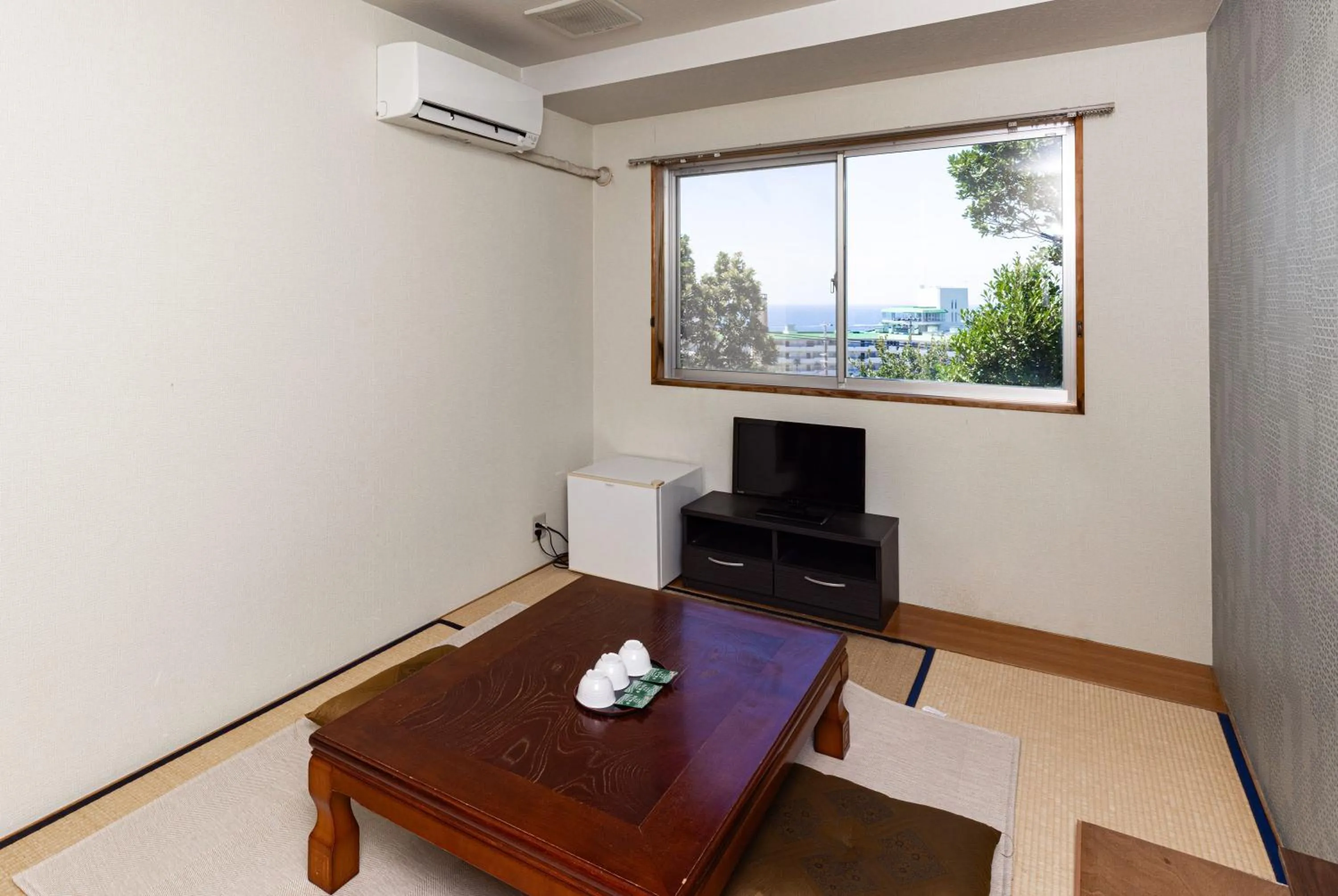 Grampus Inn Shirahama