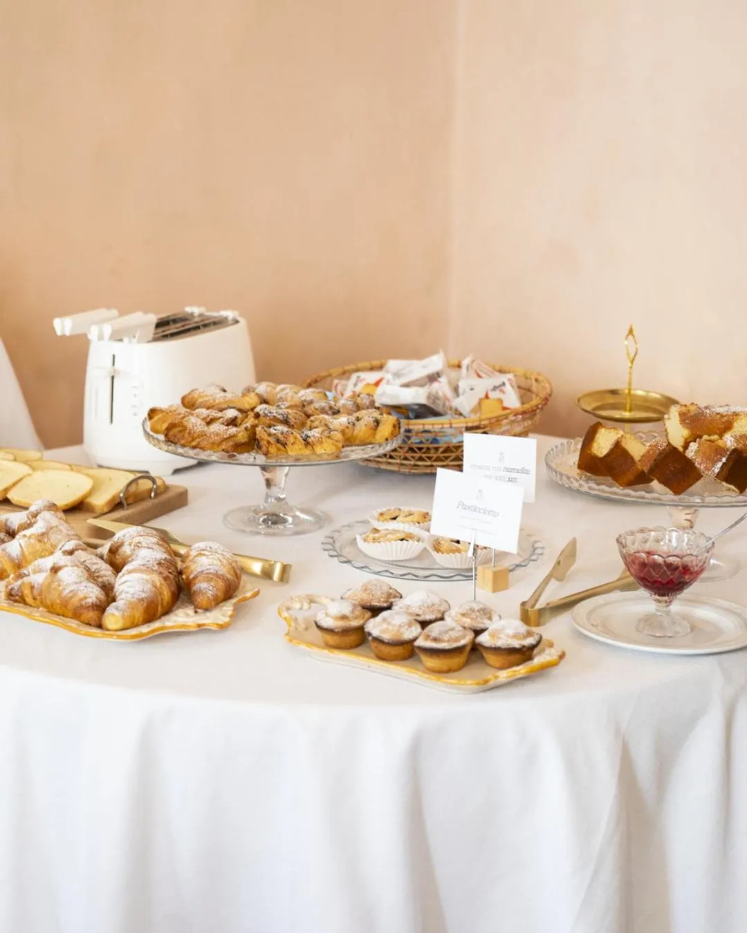 Food and drinks in Palazzo Zacà