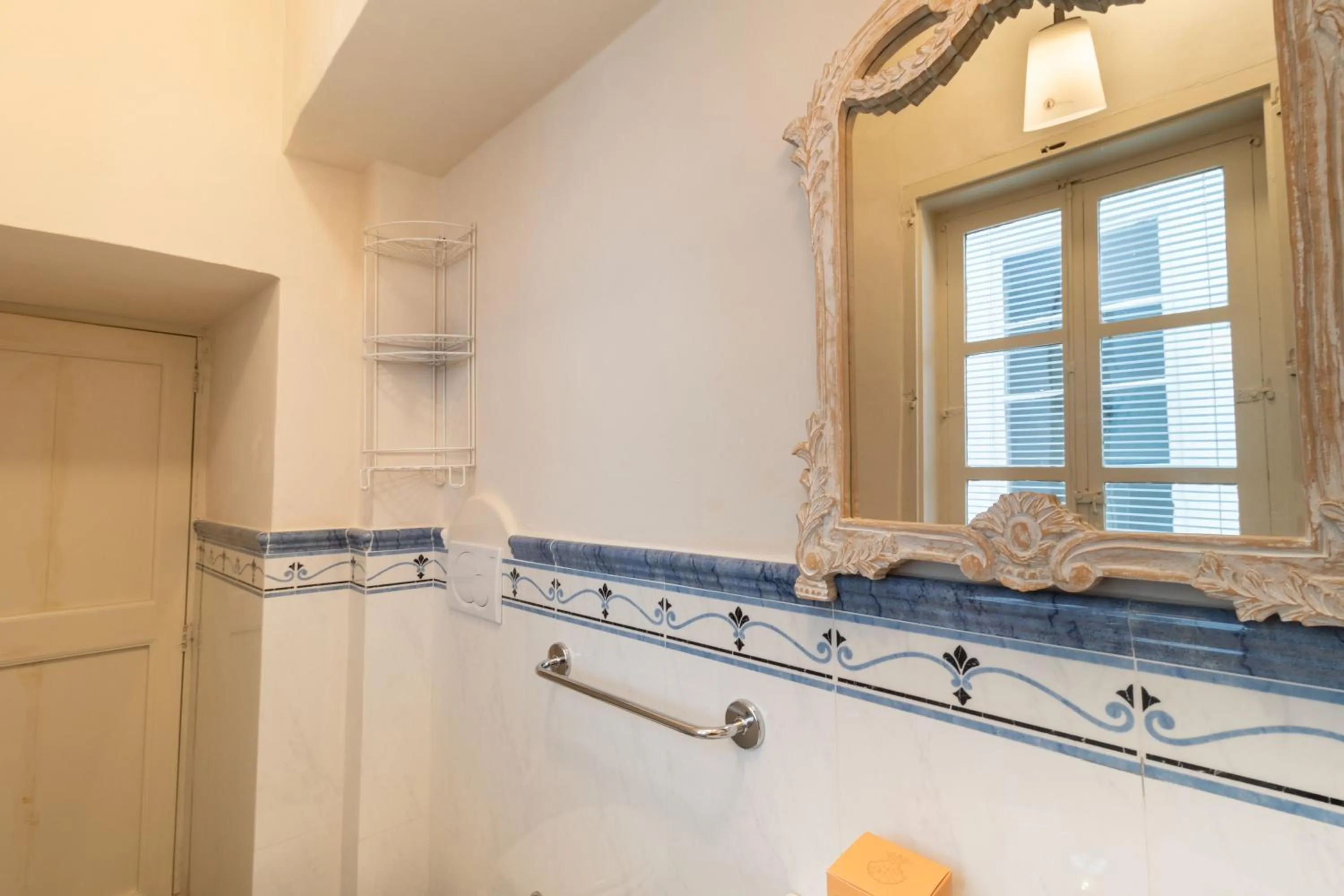 Bathroom in Palazzo Zacà