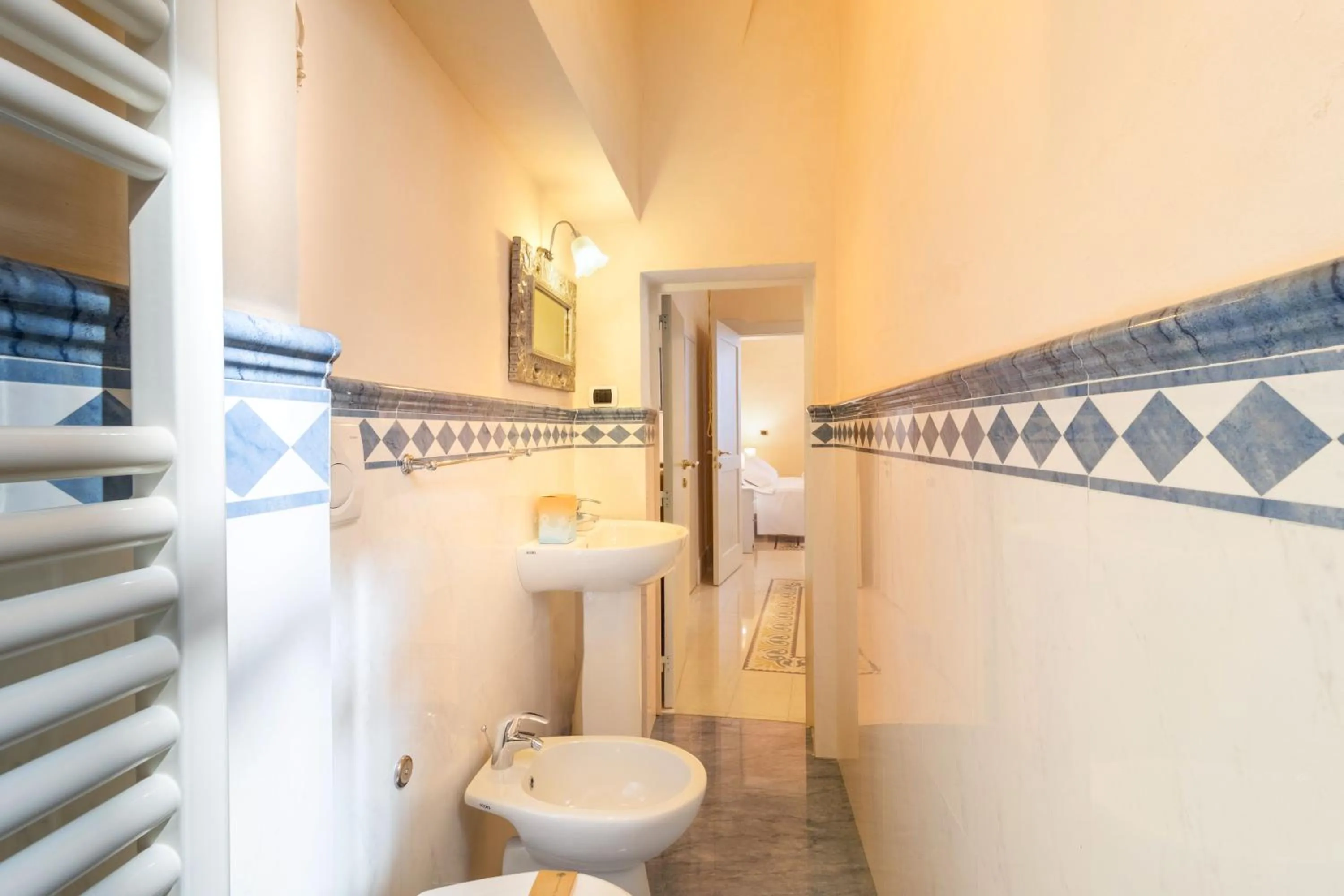 Toilet in Palazzo Zacà