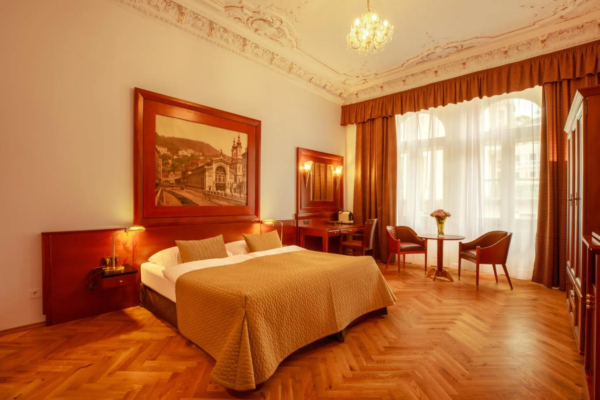 Bed in Hotel Golden Lamb