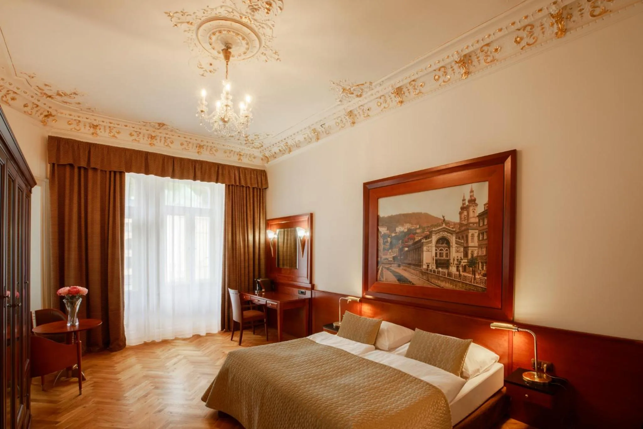 Bed in Hotel Golden Lamb