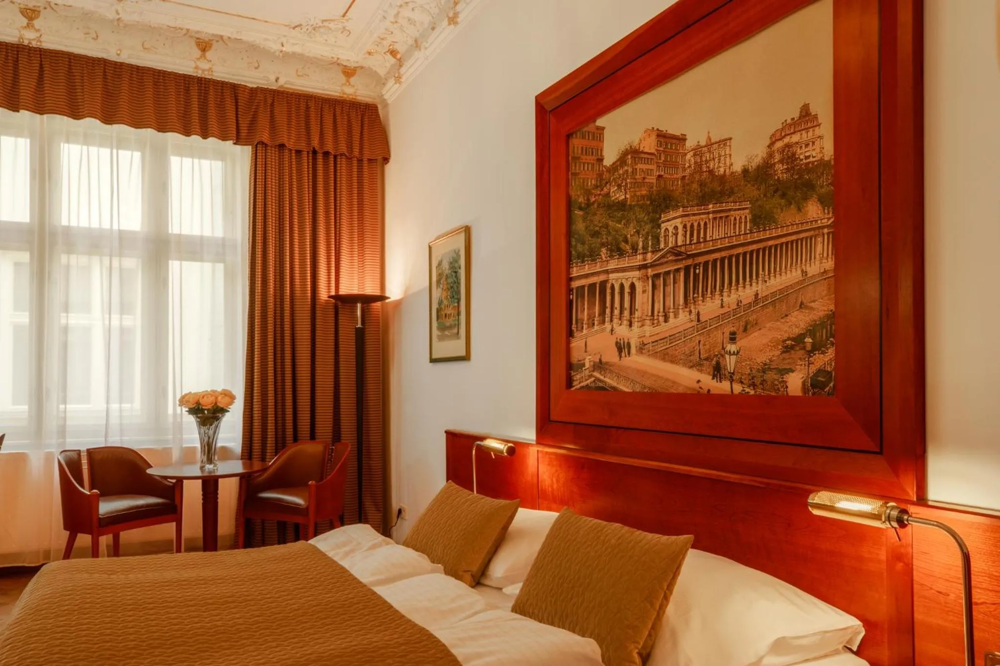 Bed in Hotel Golden Lamb