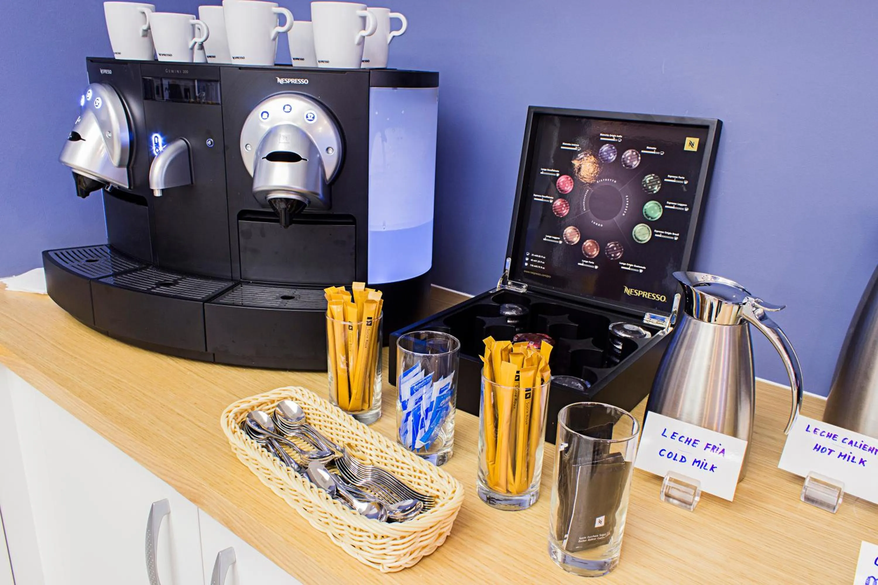 Coffee/tea facilities in Boutique Hostemplo Sagrada Familia