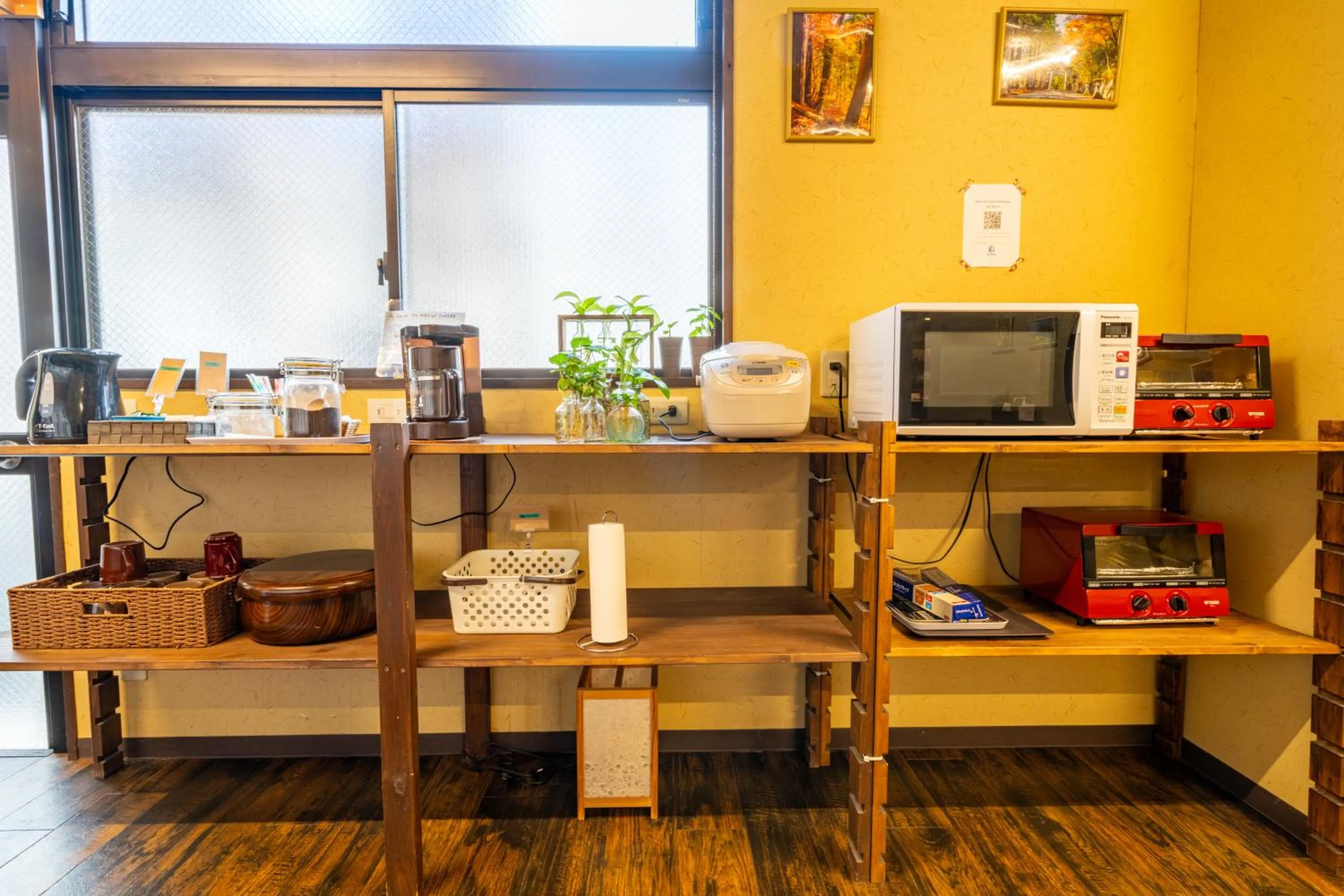 Communal kitchen in Guest House Ouka