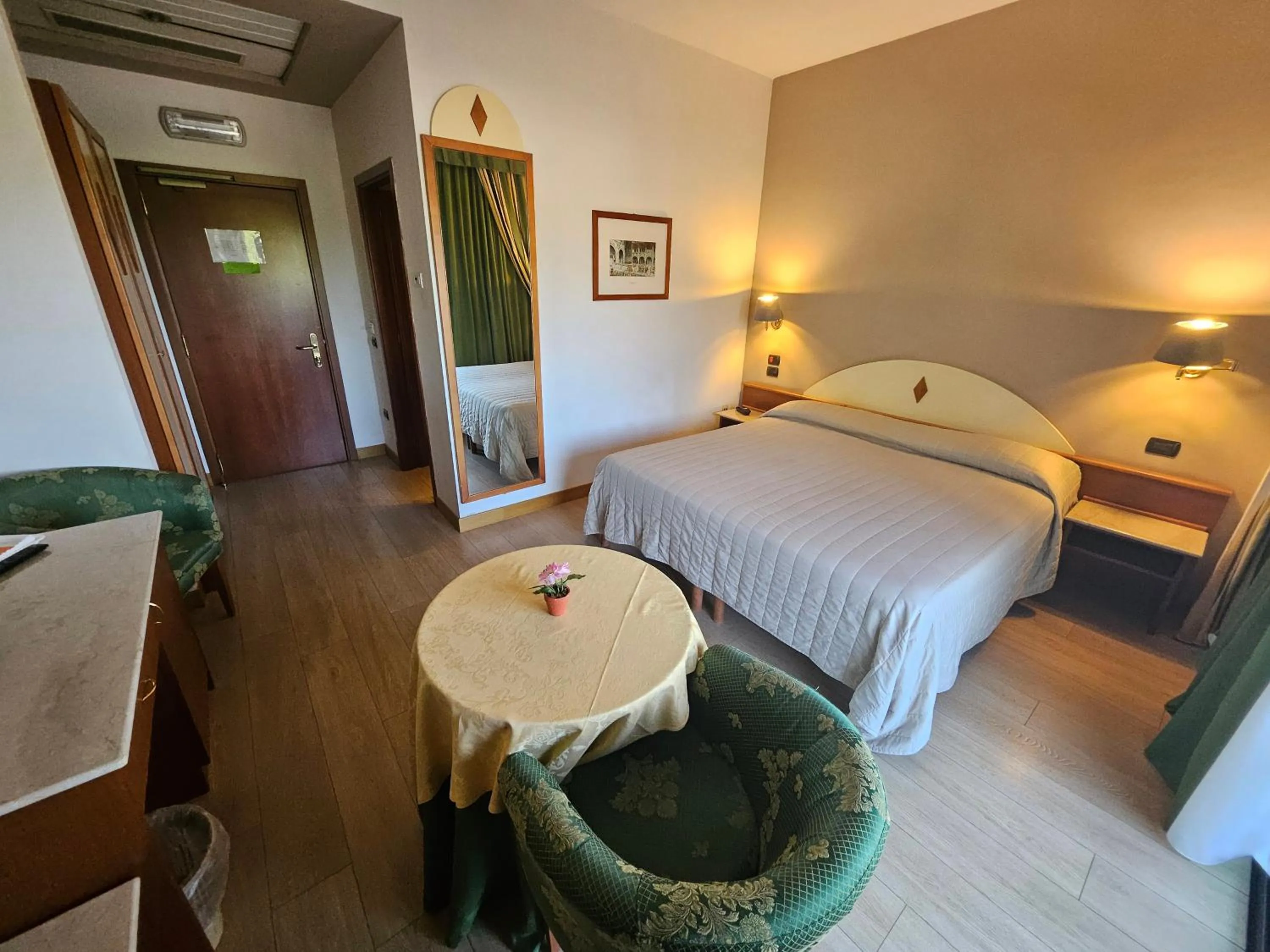 Photo of the whole room, Bed in Hotel Le Ville