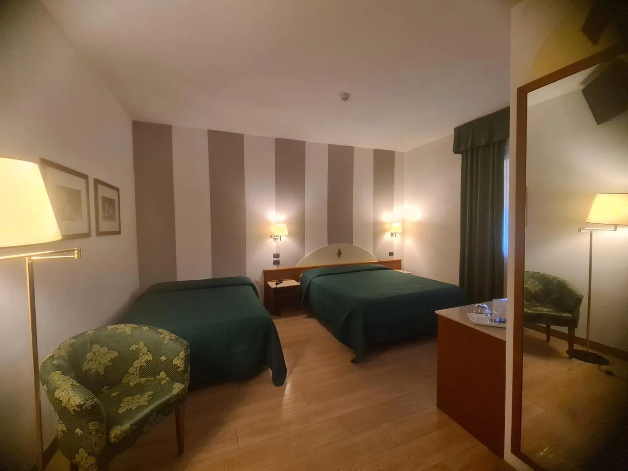 Bed in Hotel Le Ville