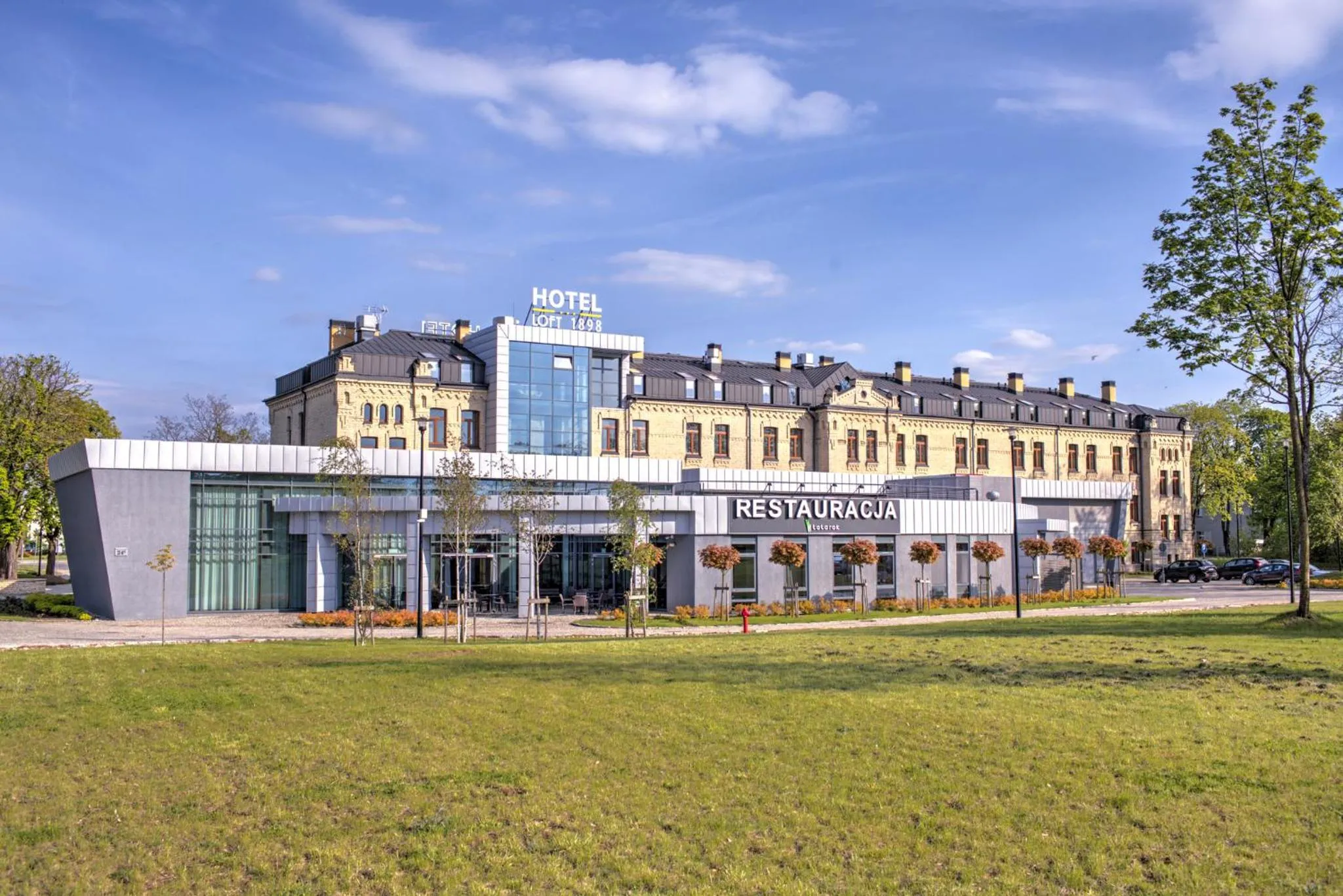 Property building in Hotel Loft 1898
