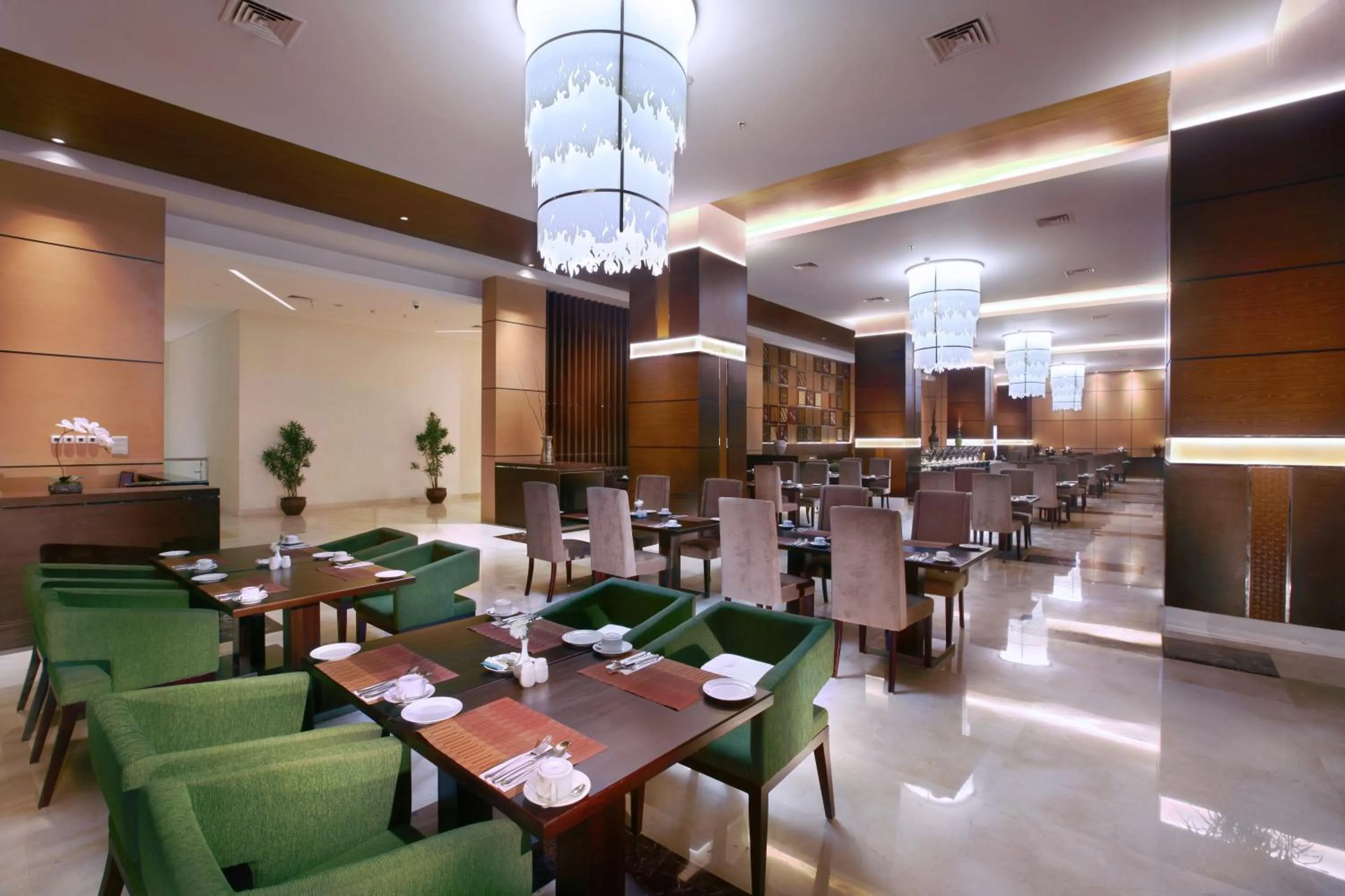 Food and drinks in The Alana Hotel & Convention Center Solo by ASTON