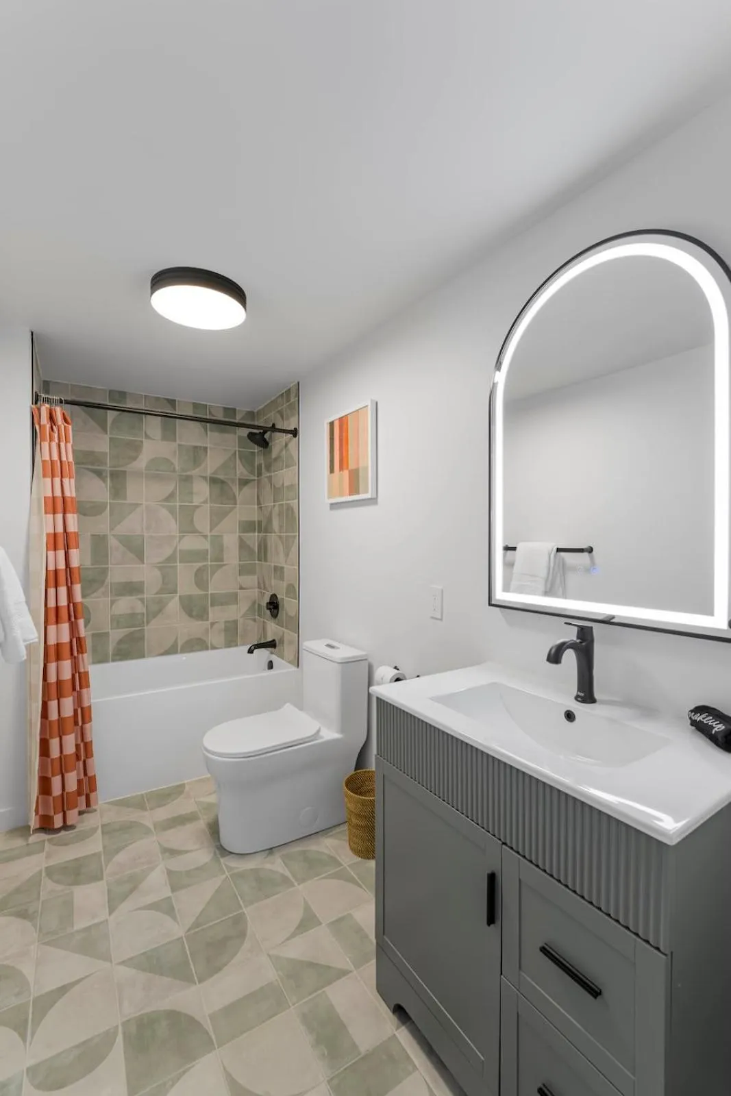 Bathroom in Ambler Hotel