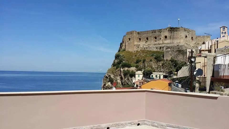 Sea view in B&B Sunshine