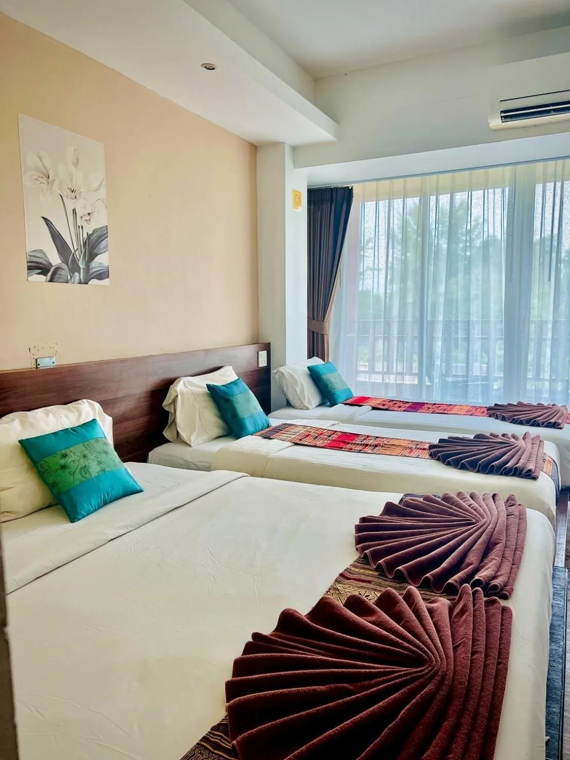 Bed in Lanta For Rest Boutique