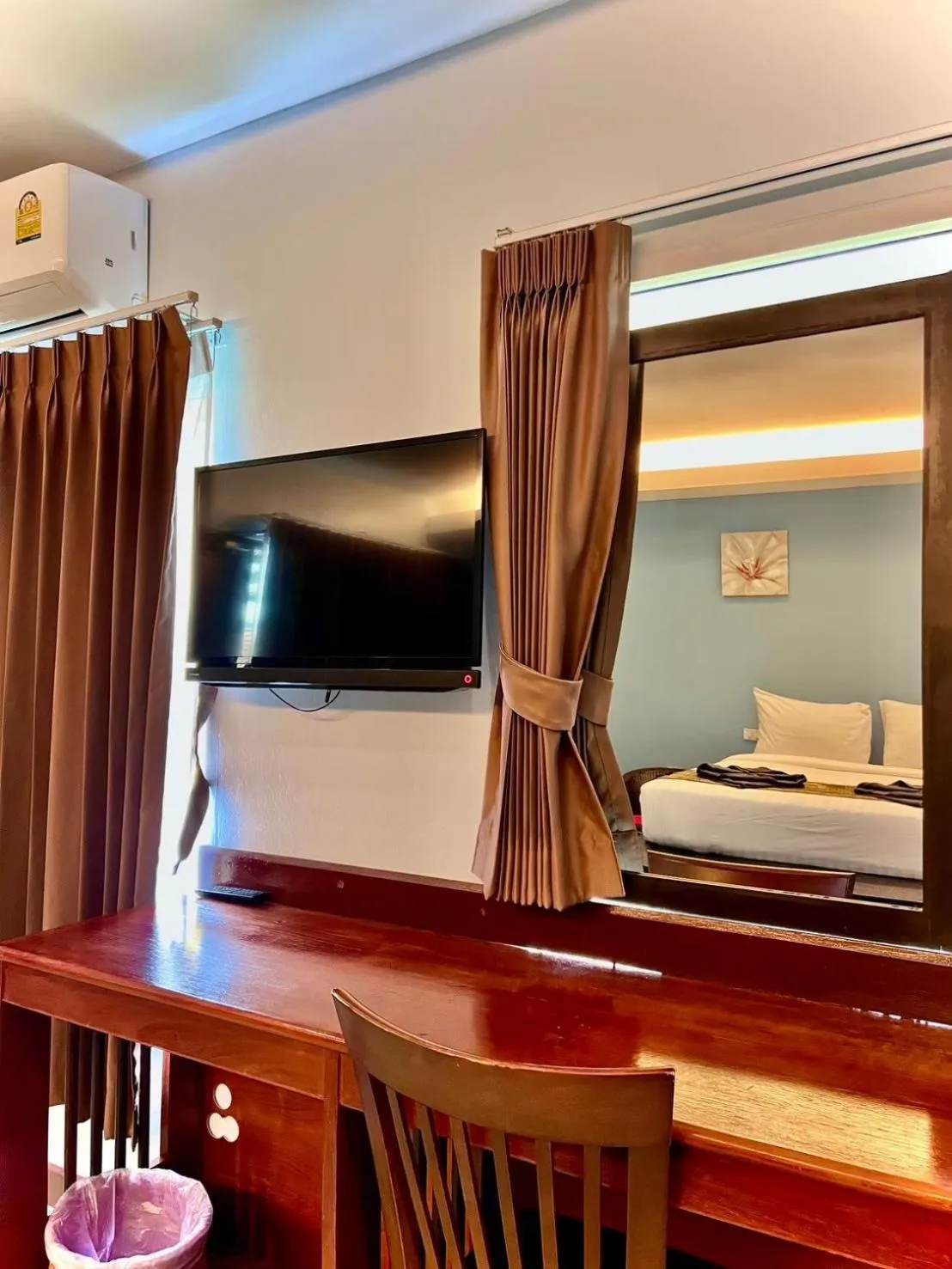 Bed in Lanta For Rest Boutique