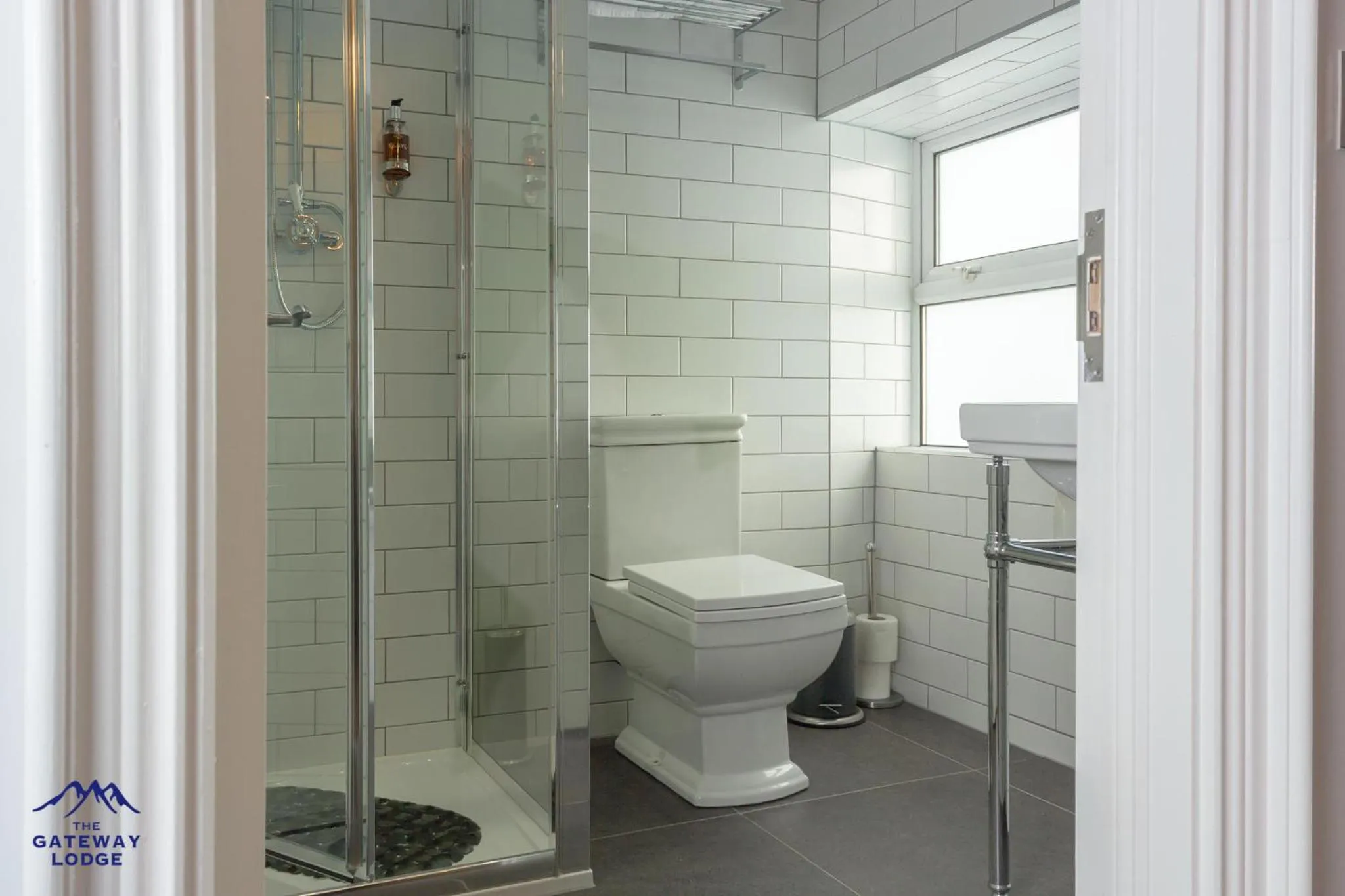 Bathroom in The Gateway Lodge