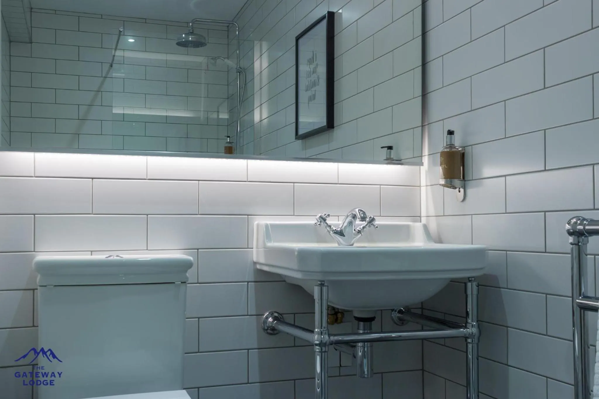 Bathroom in The Gateway Lodge