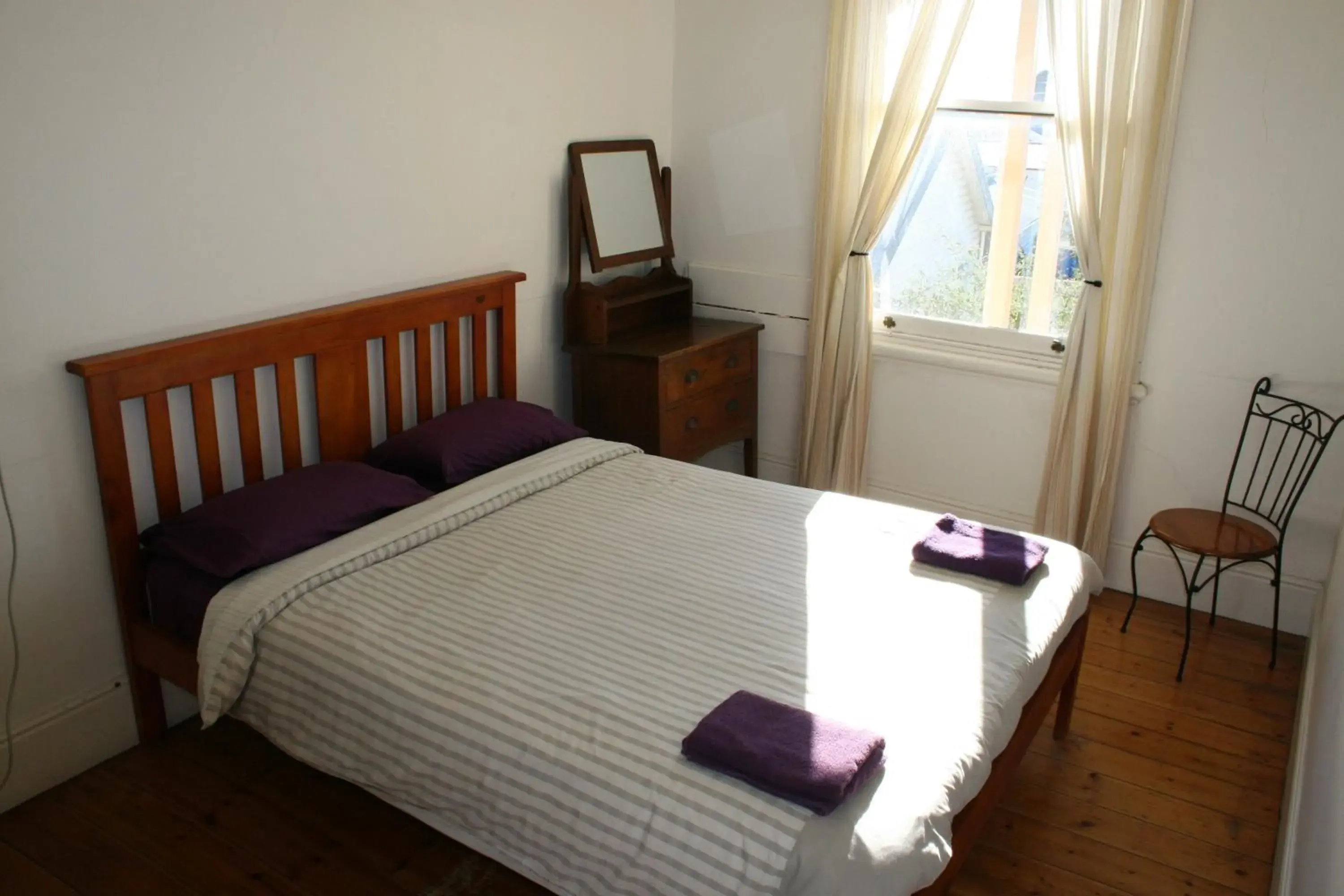 Budget Double Room - single occupancy in Arthouse Hostel Budget Double Room - single occupancy in Arthouse Hostel