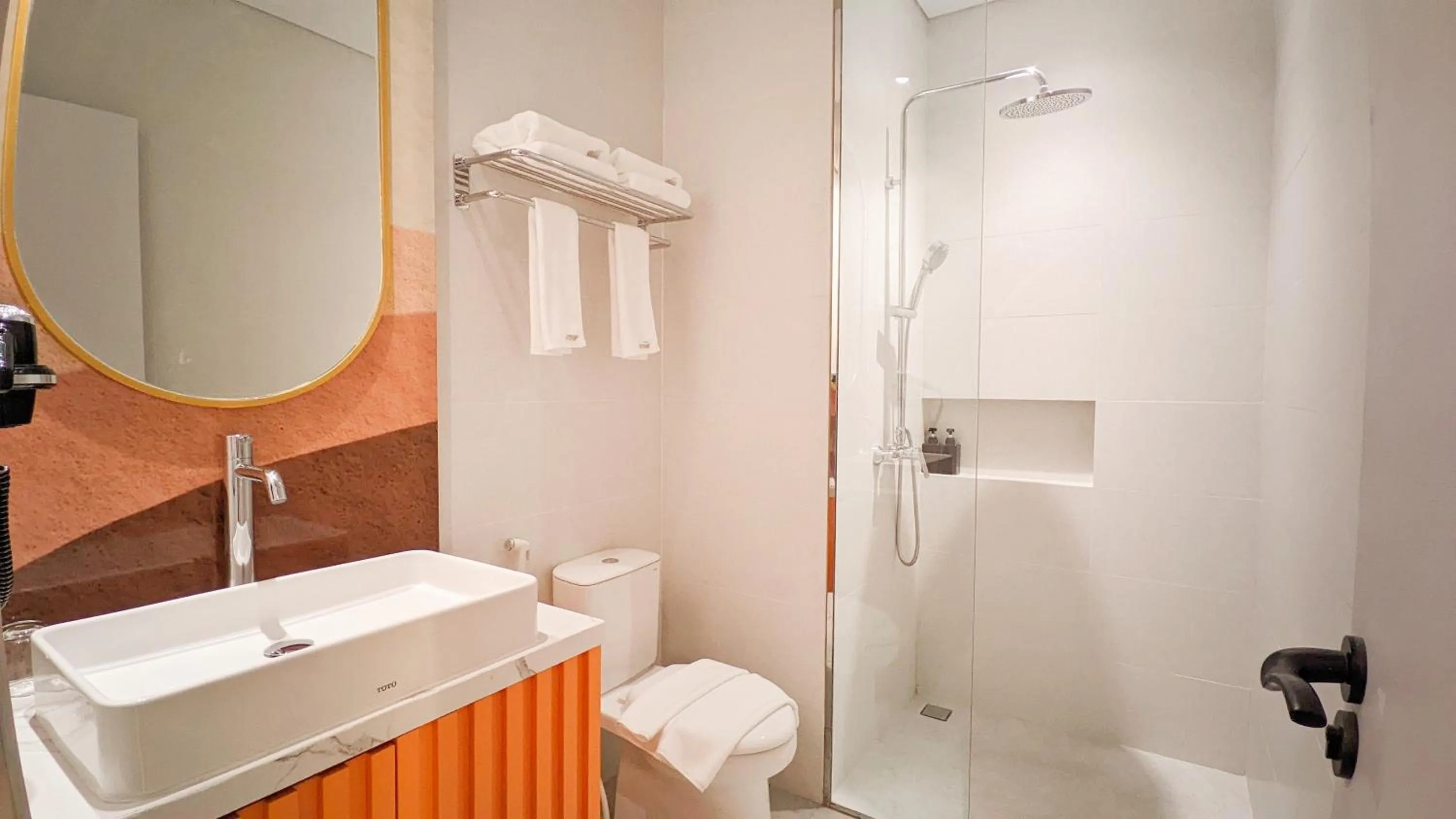 Bathroom in OS Style Hotel Batam Centre