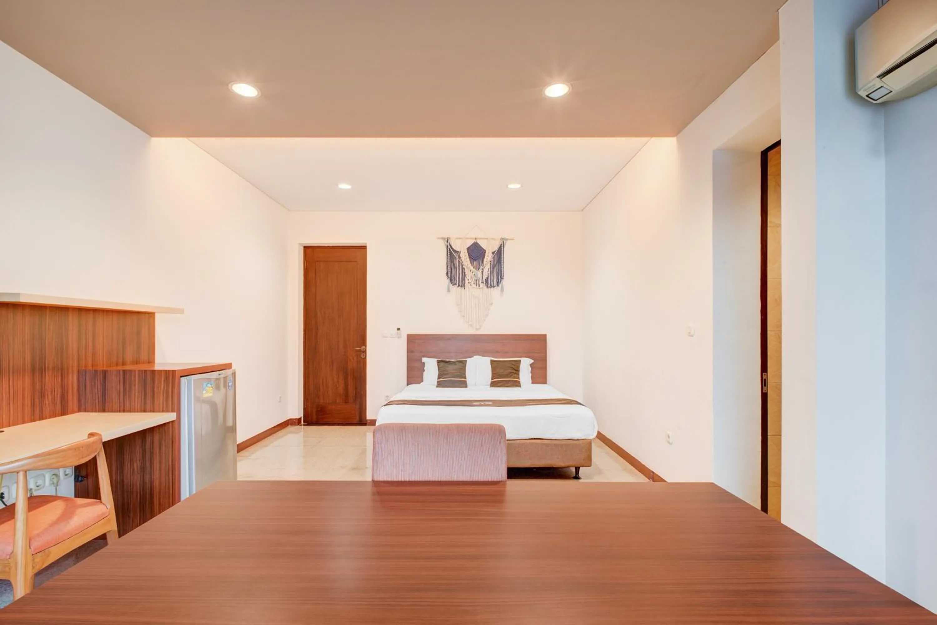 Bedroom, Bed in Collection O near MRT Cipete Raya formerly Terogong Sembilan