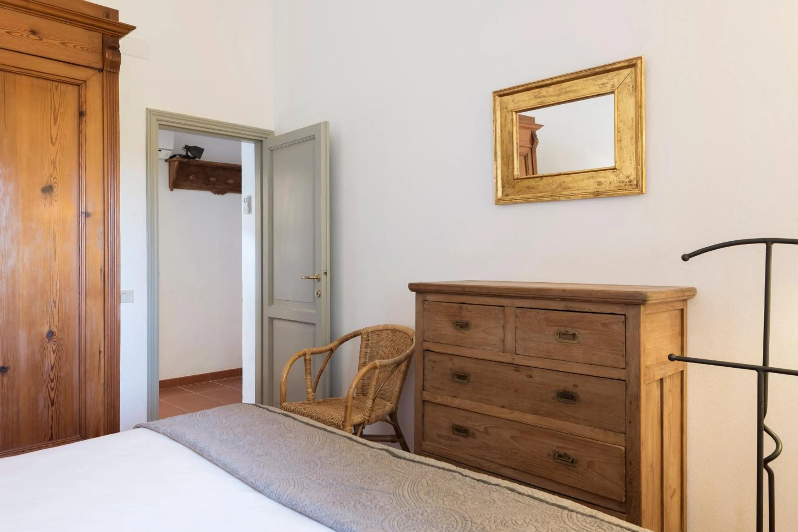 Photo of the whole room, Bed in La Muccheria