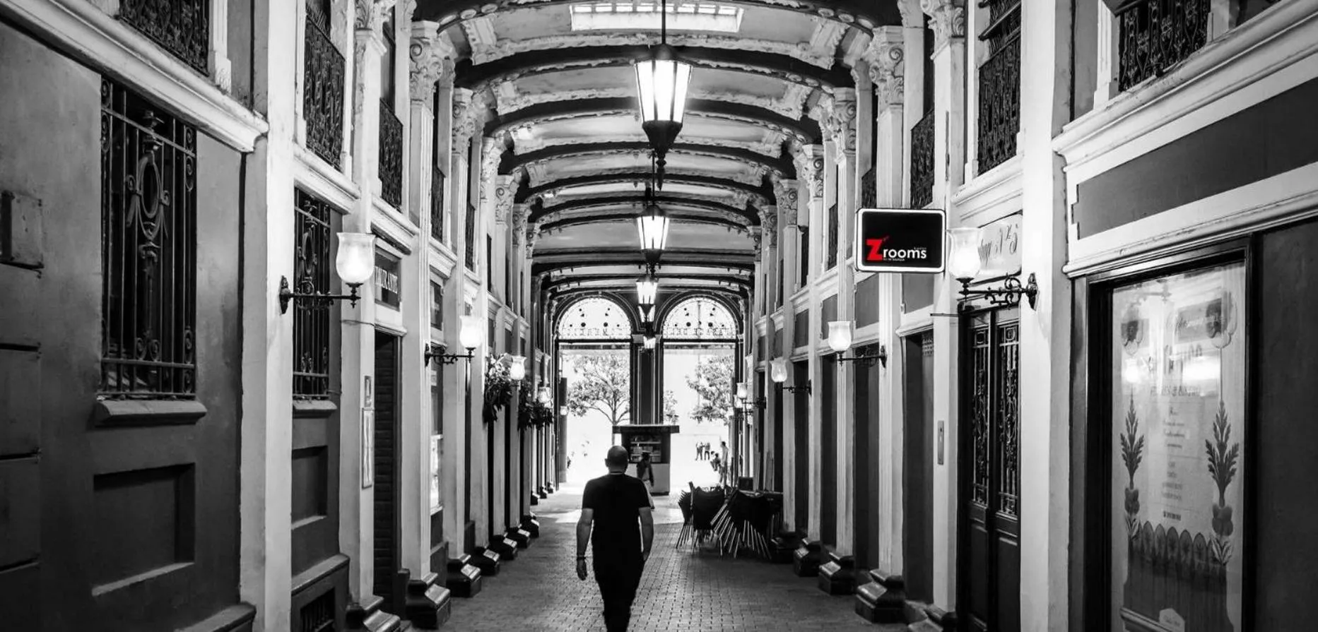 Property building in Zrooms&Suites Hostel Boutique