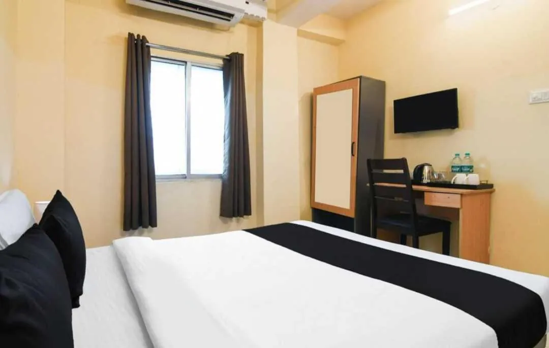 Bedroom, Bed in Super Hotel O Profulla Devi Guest House