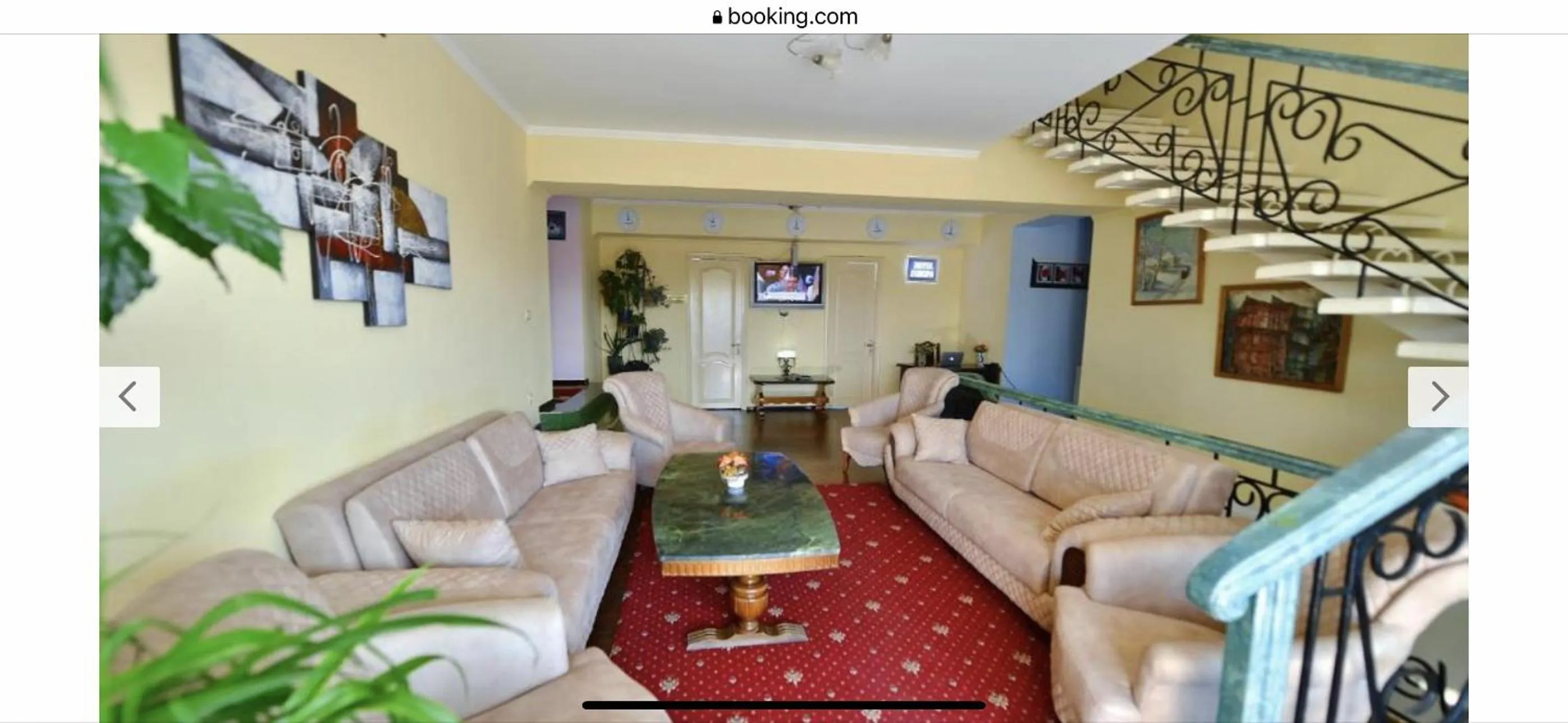 Communal lounge/ TV room in Europa Hotel-Kutaisi