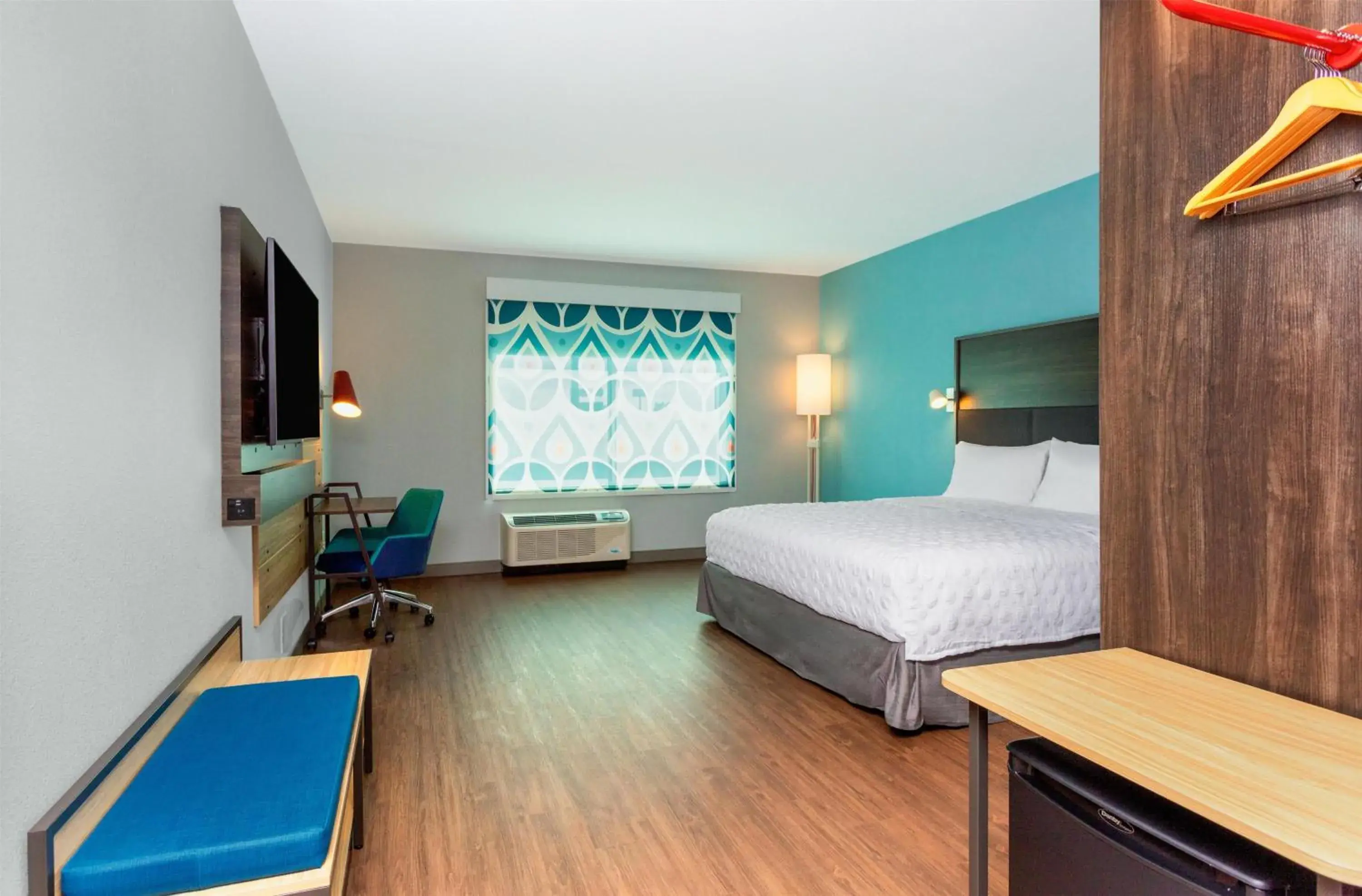 King Room with Roll-In Shower - Mobility Access in Tru By Hilton St. Augustine I-95 King Room with Roll-In Shower - Mobility Access in Tru By Hilton St. Augustine I-95