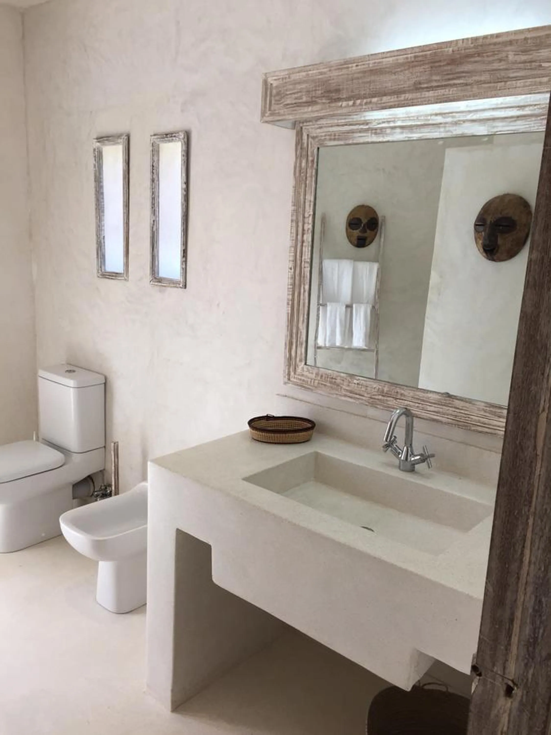 Toilet in The Villa Luxury Suites Hotel