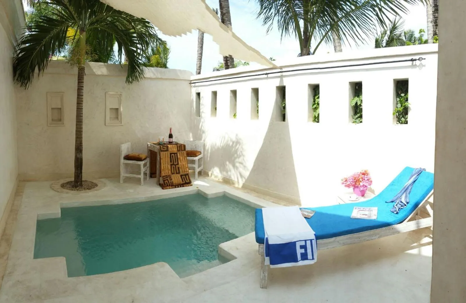 Swimming pool in The Villa Luxury Suites Hotel
