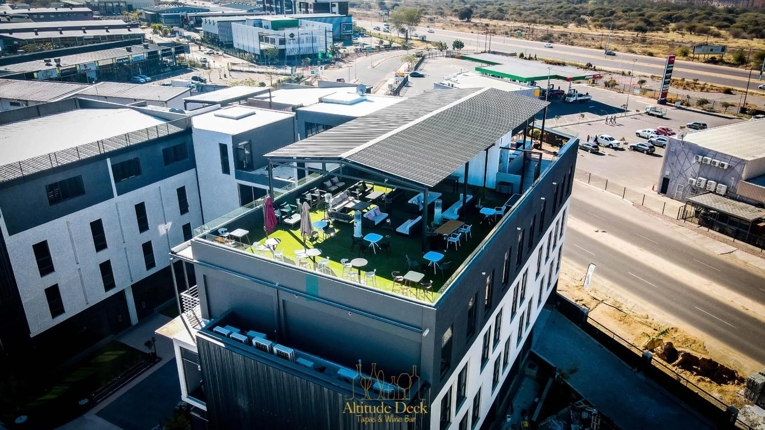 Bird's eye view in 38 on Boulders Hotel