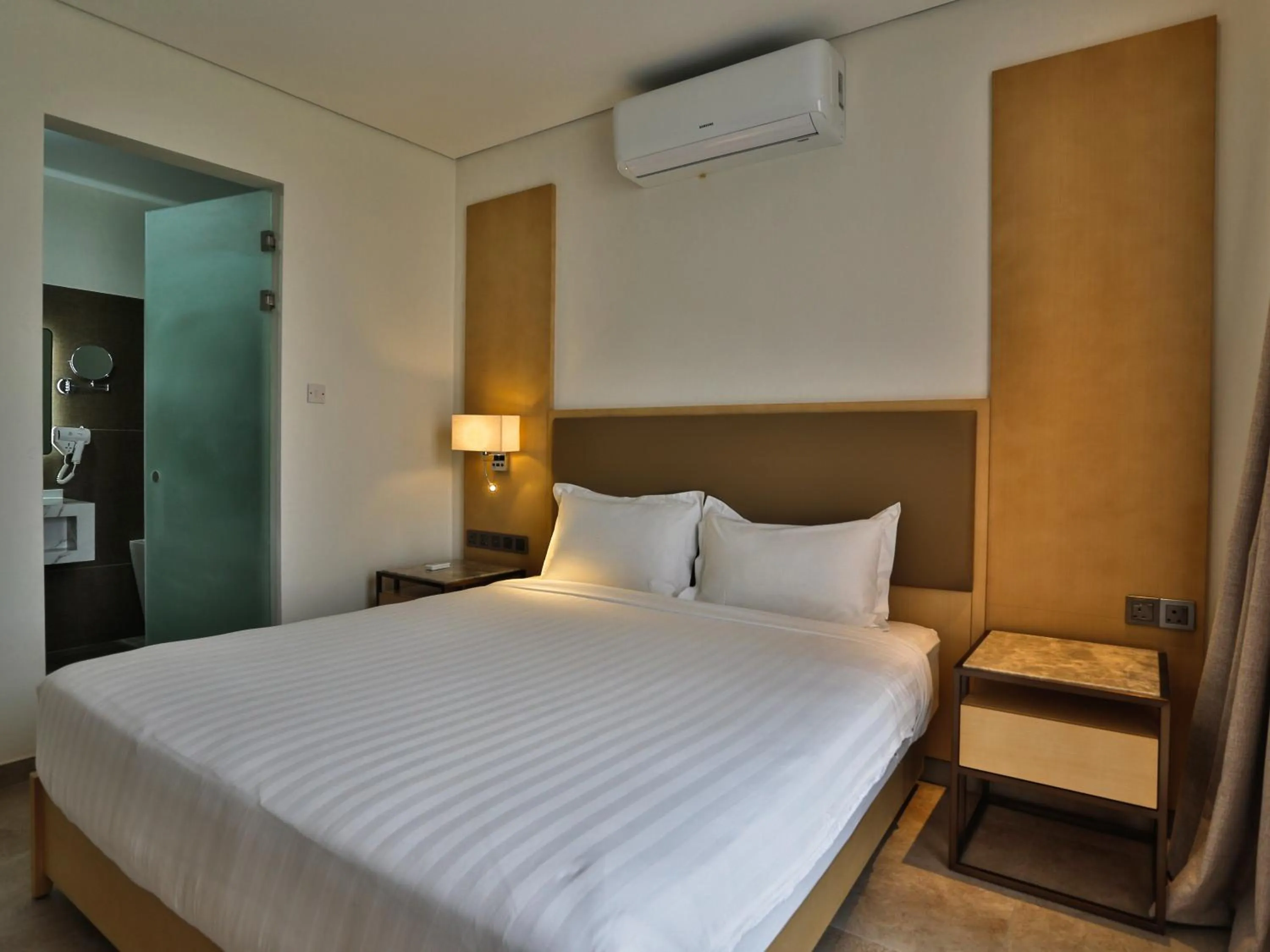 Bed in 38 on Boulders Hotel