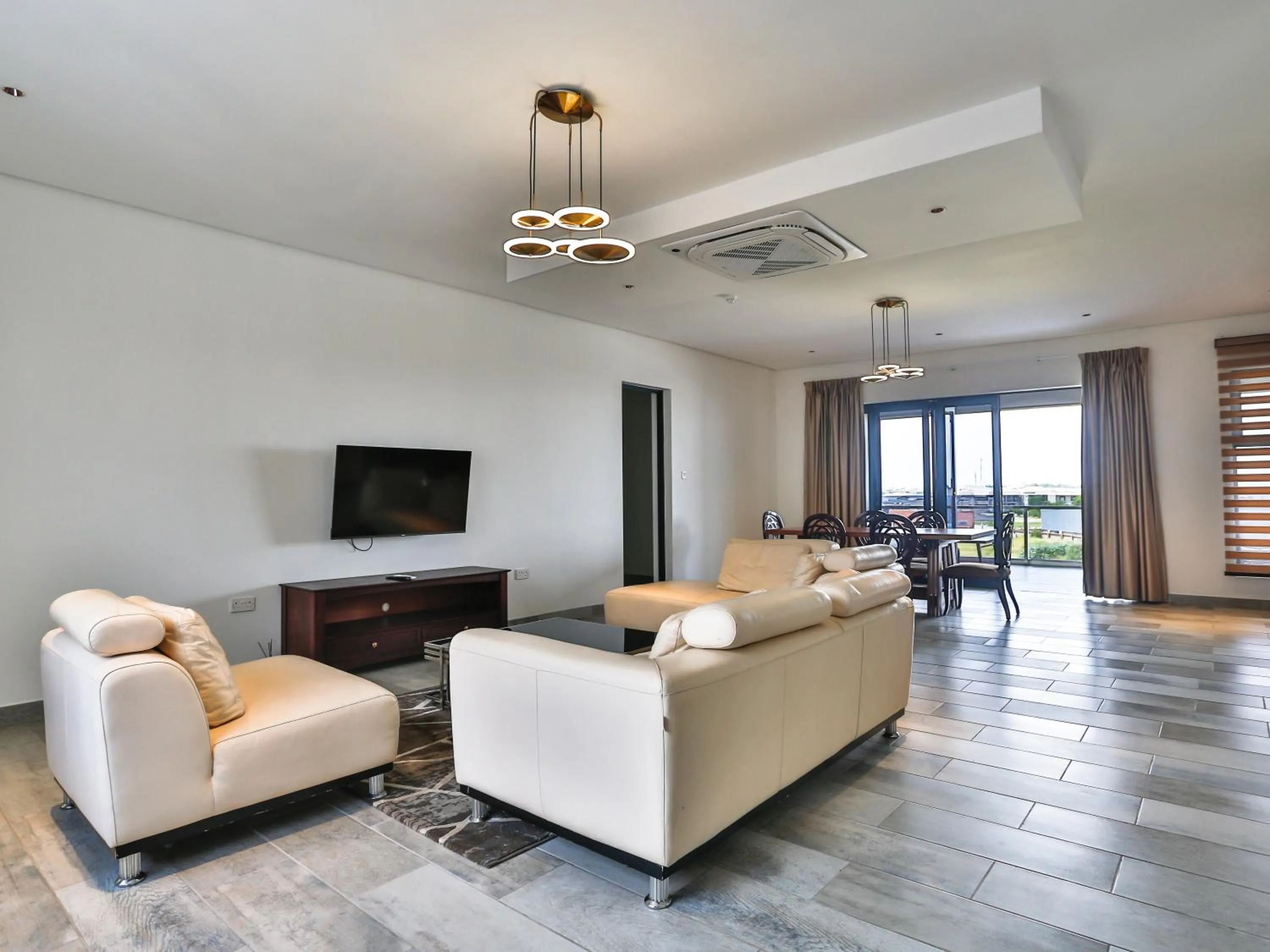 38 on Boulders Hotel