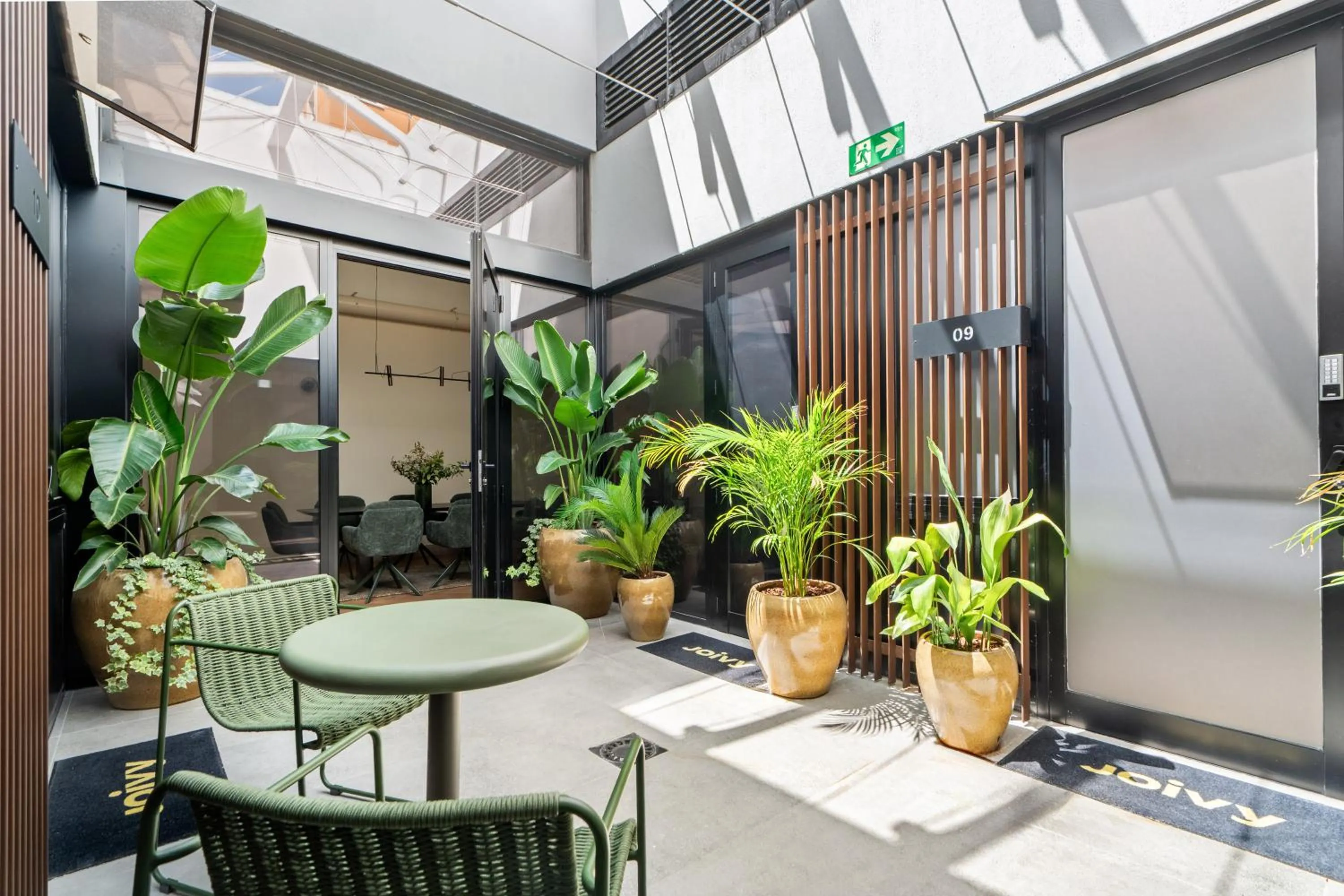 Patio in Pacifico Suites near Retiro