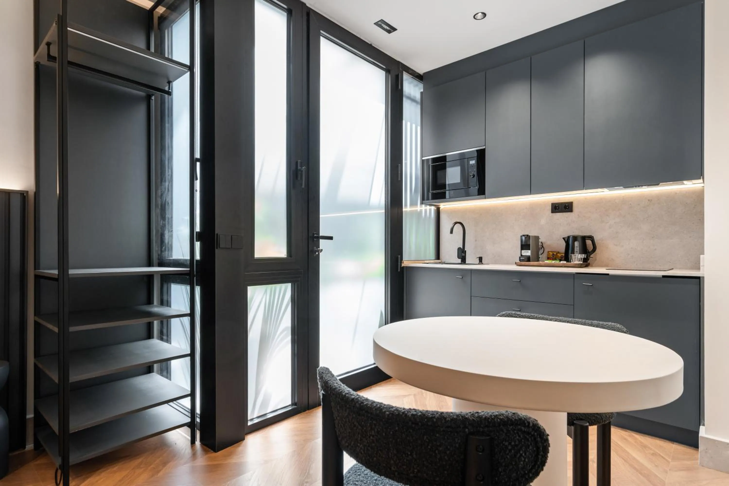 Kitchen or kitchenette in Pacifico Suites near Retiro