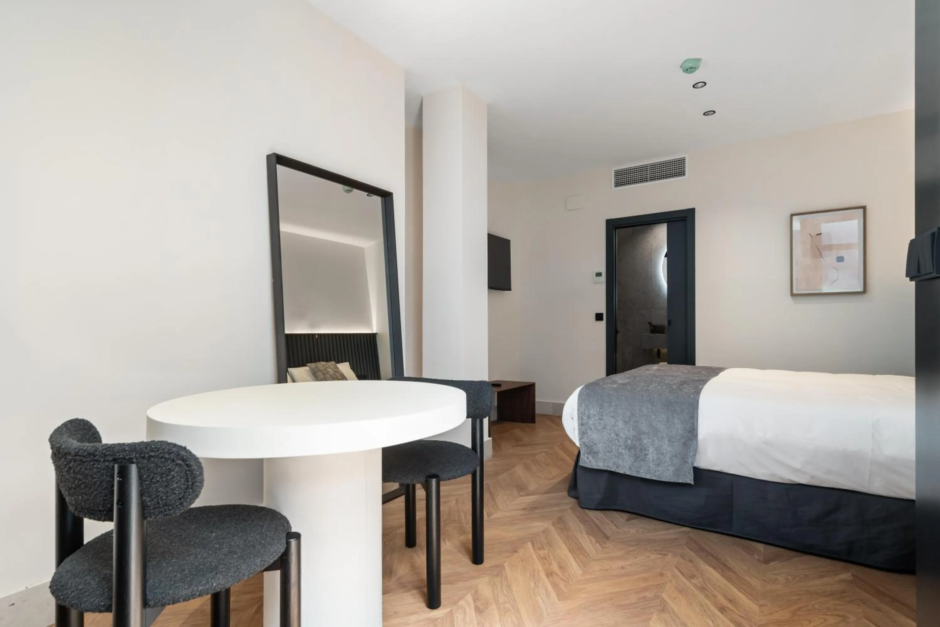 Seating area, Bed in Pacifico Suites near Retiro