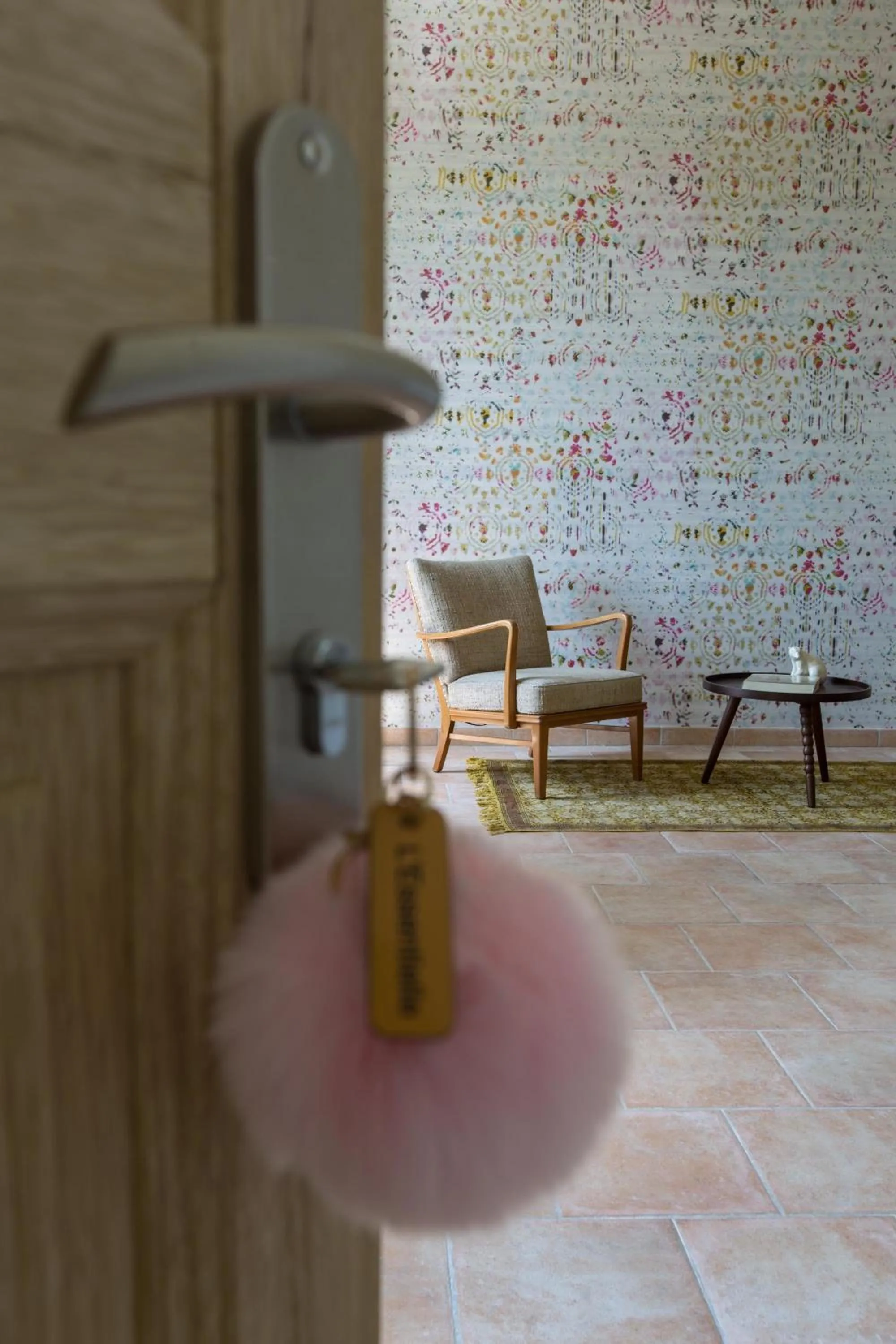 Decorative detail in La Cour Des Sens