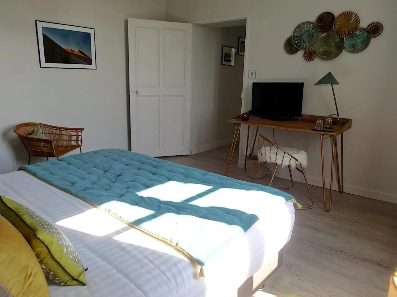 Bedroom, Bed in La Cour Des Sens