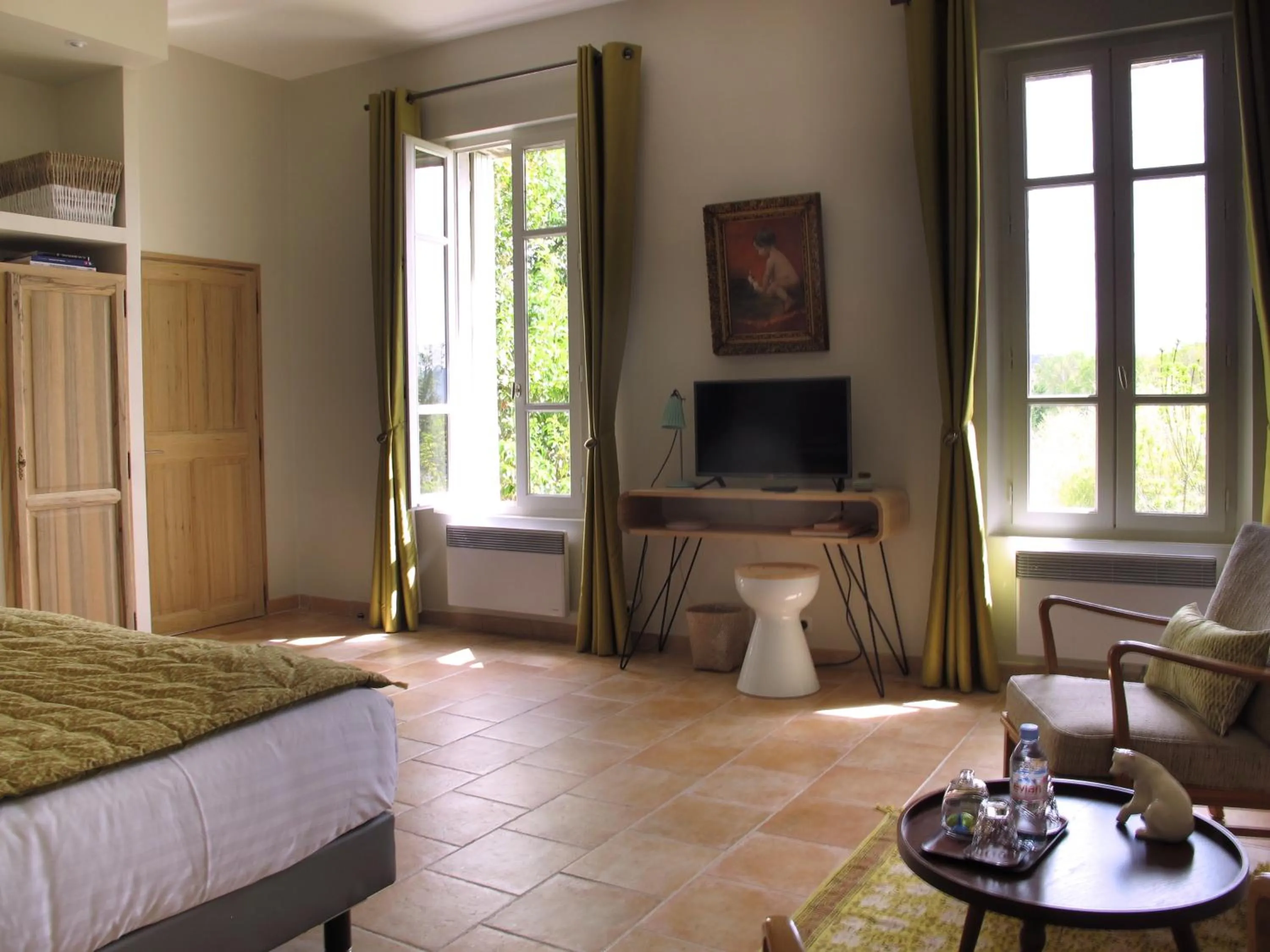 Bedroom in La Cour Des Sens