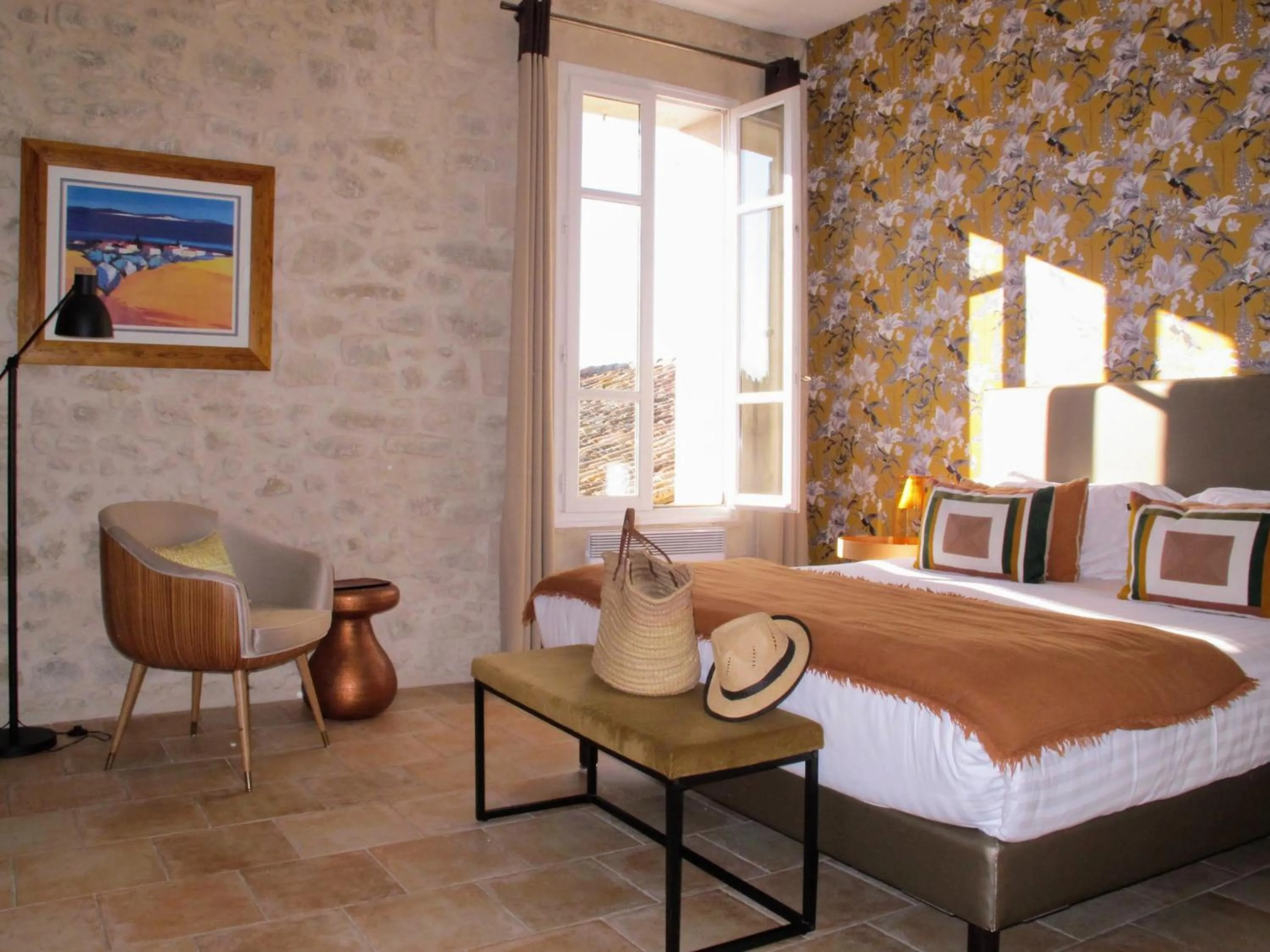 Bed in La Cour Des Sens