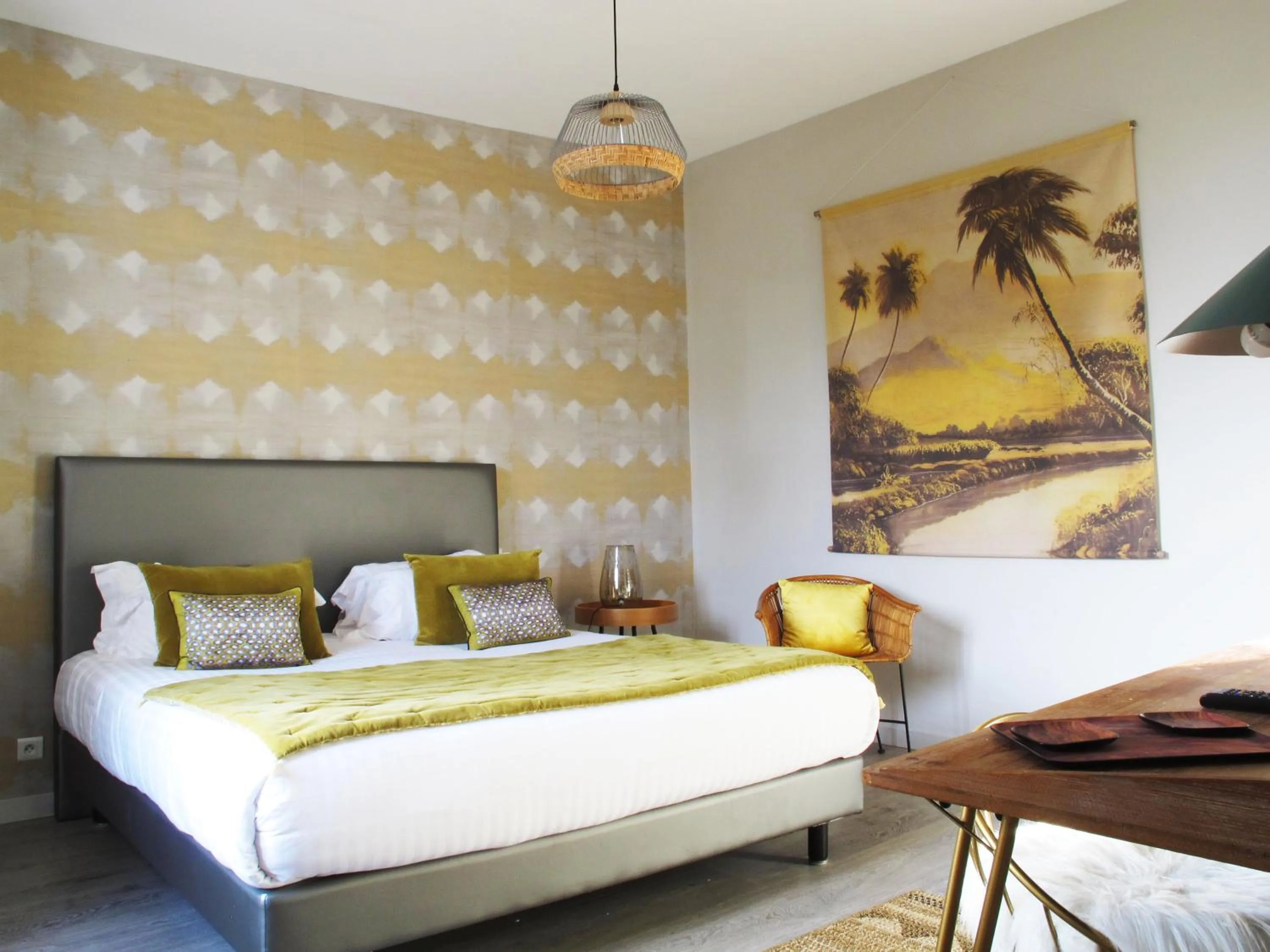 Bedroom, Bed in La Cour Des Sens