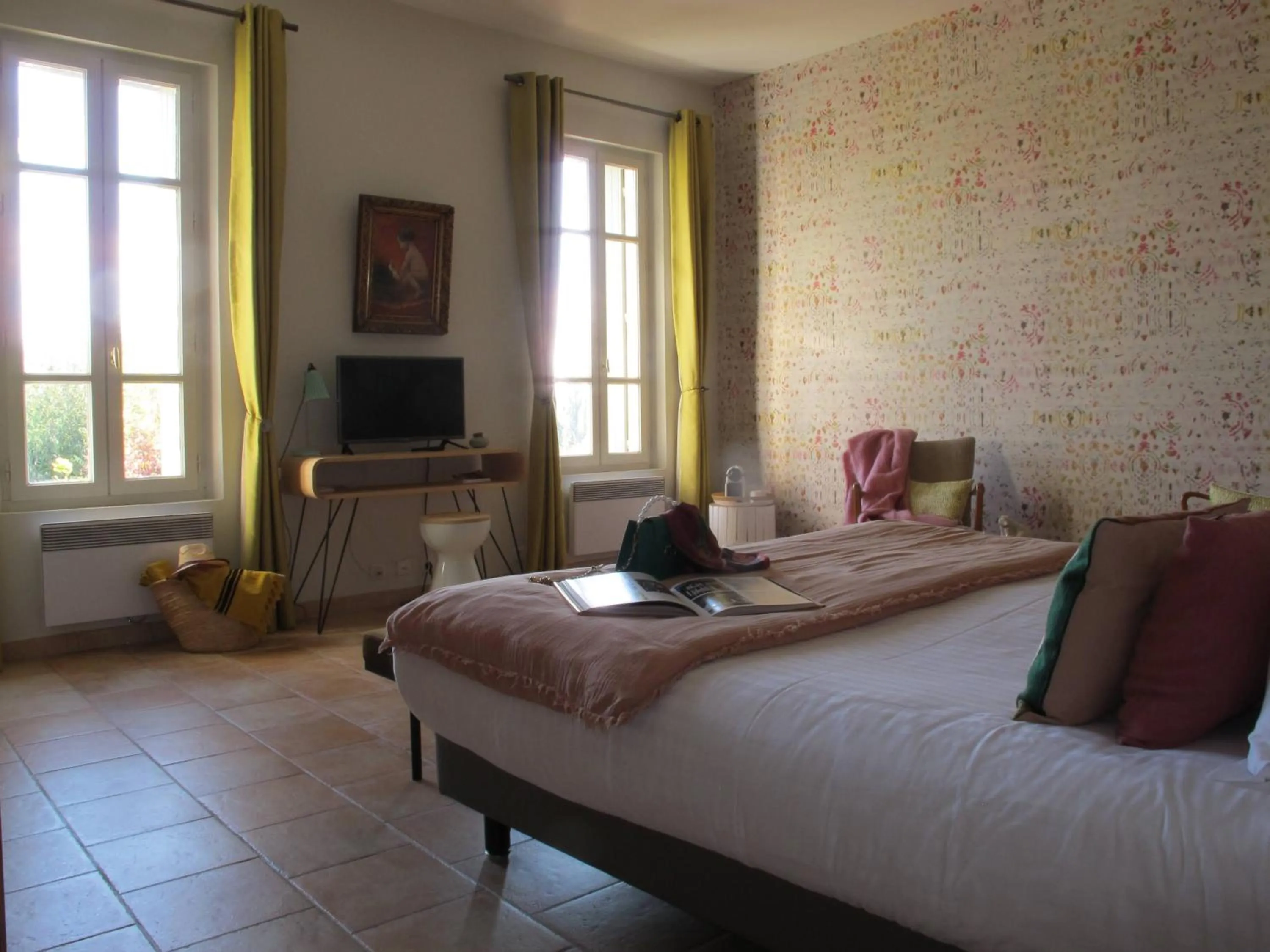 Bed in La Cour Des Sens