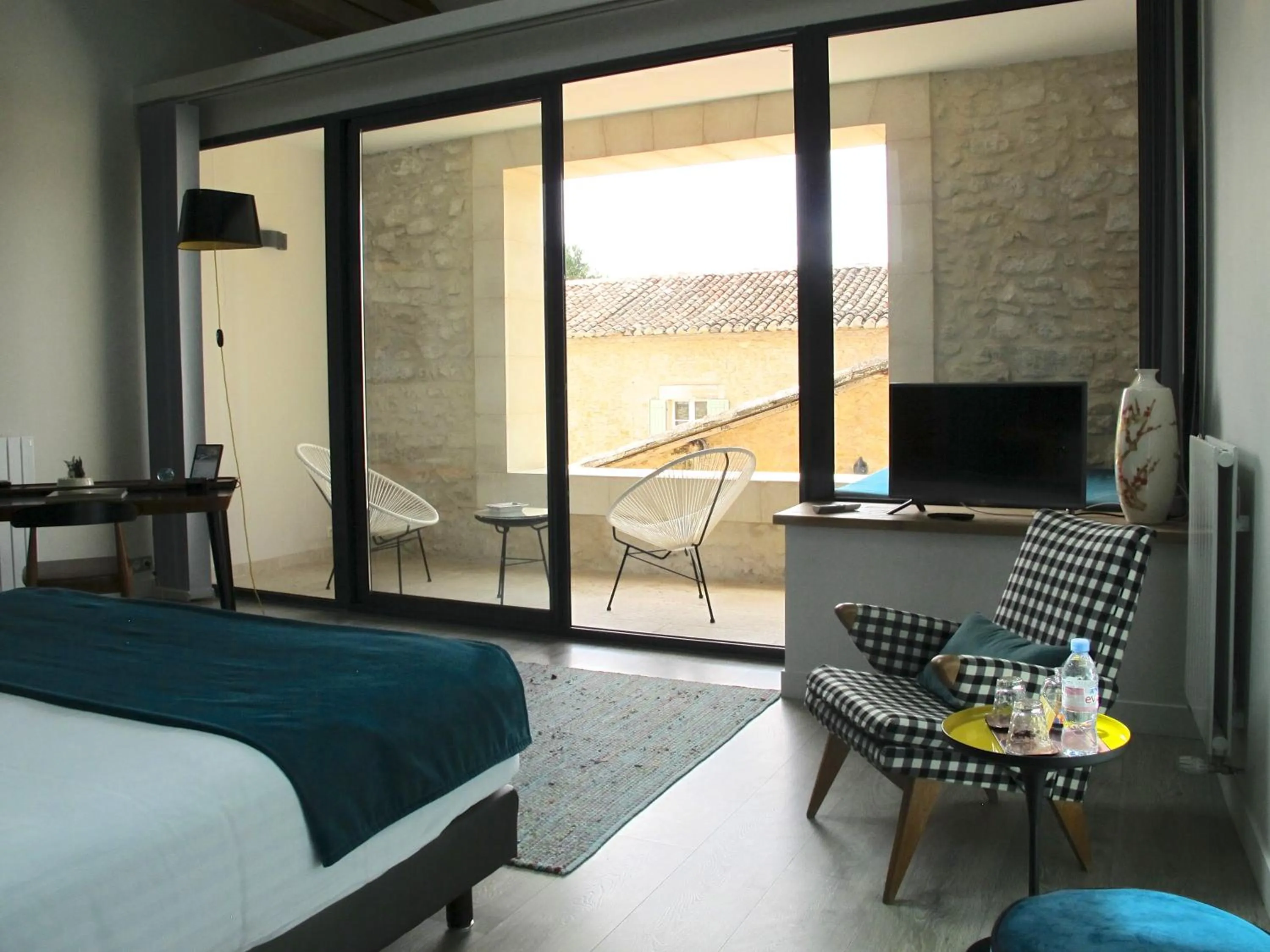 Balcony/Terrace, Bed in La Cour Des Sens