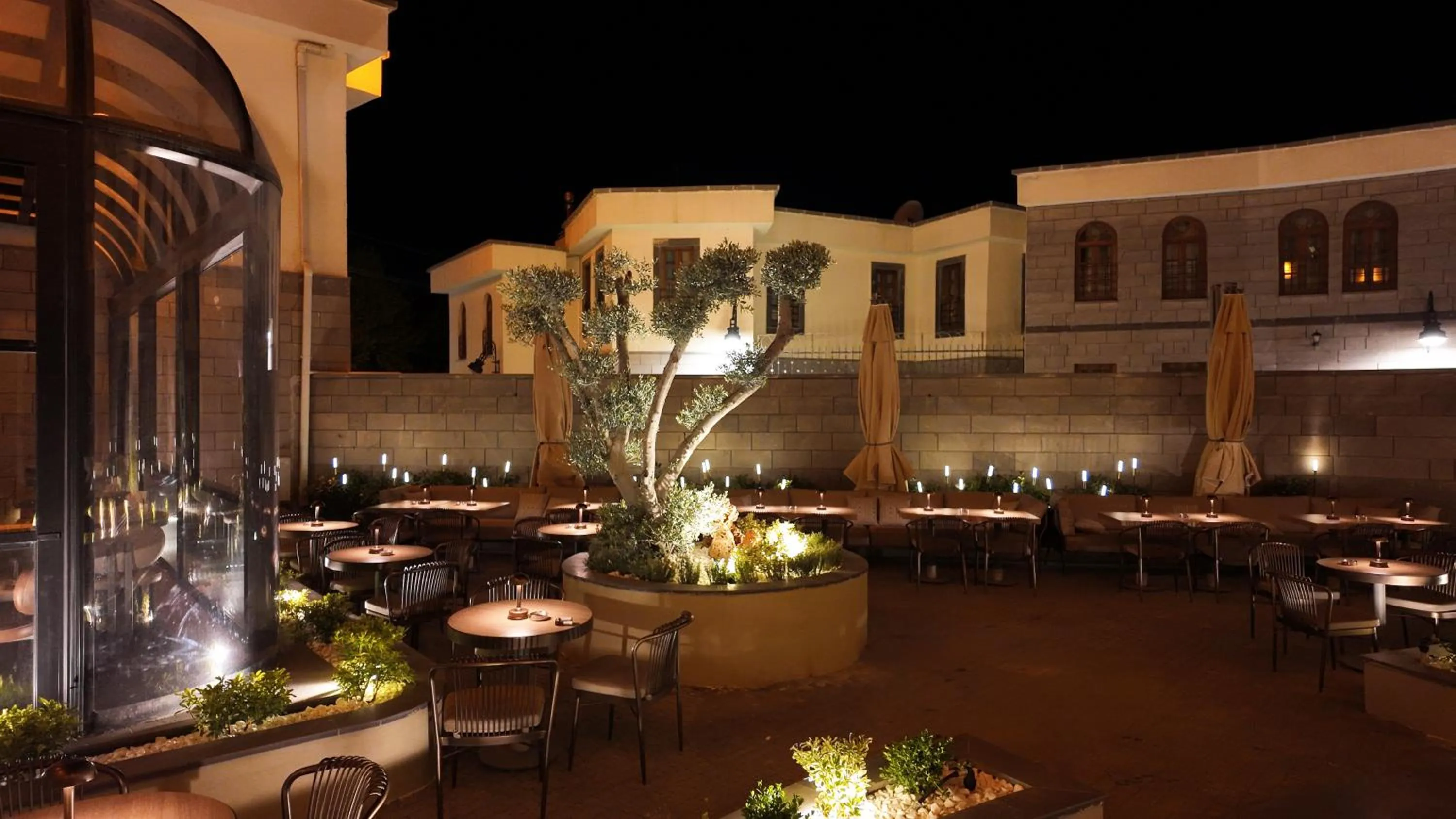 Patio in Rempart Hotel