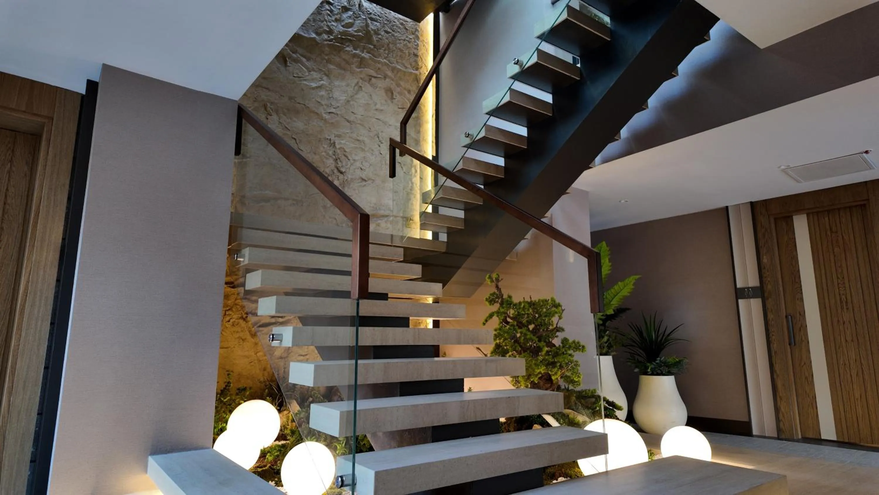 Property building in Rempart Hotel