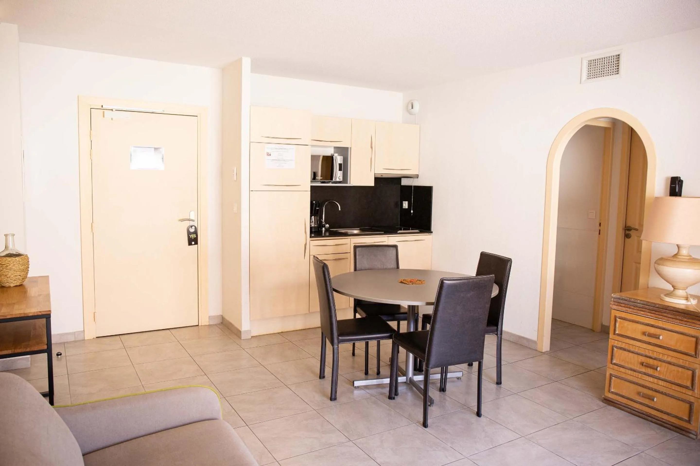 Photo of the whole room in Résidence du Lido